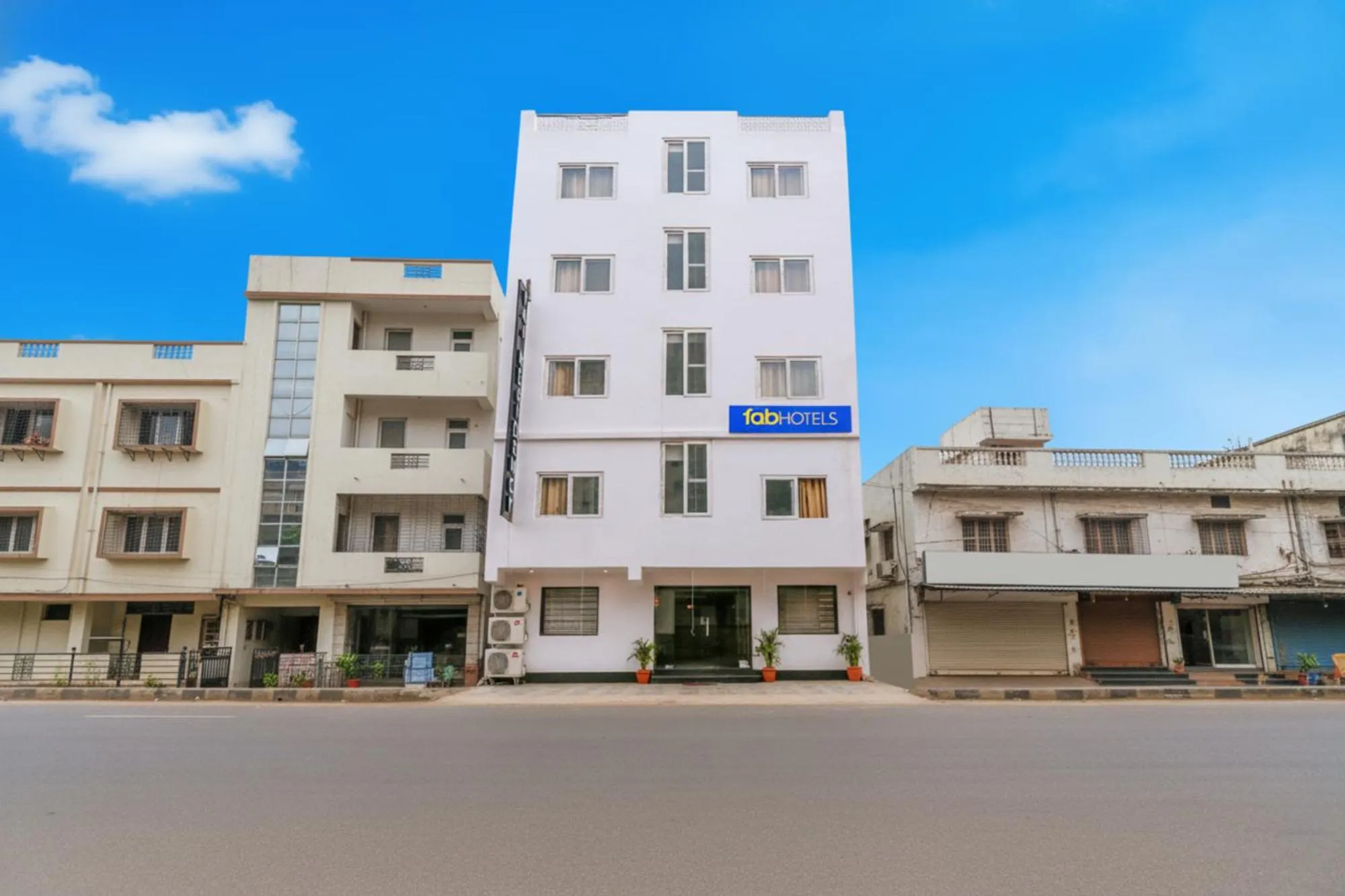 Property building in FabExpress Taj Residency - Nr Yashobhoomi Convention Centre