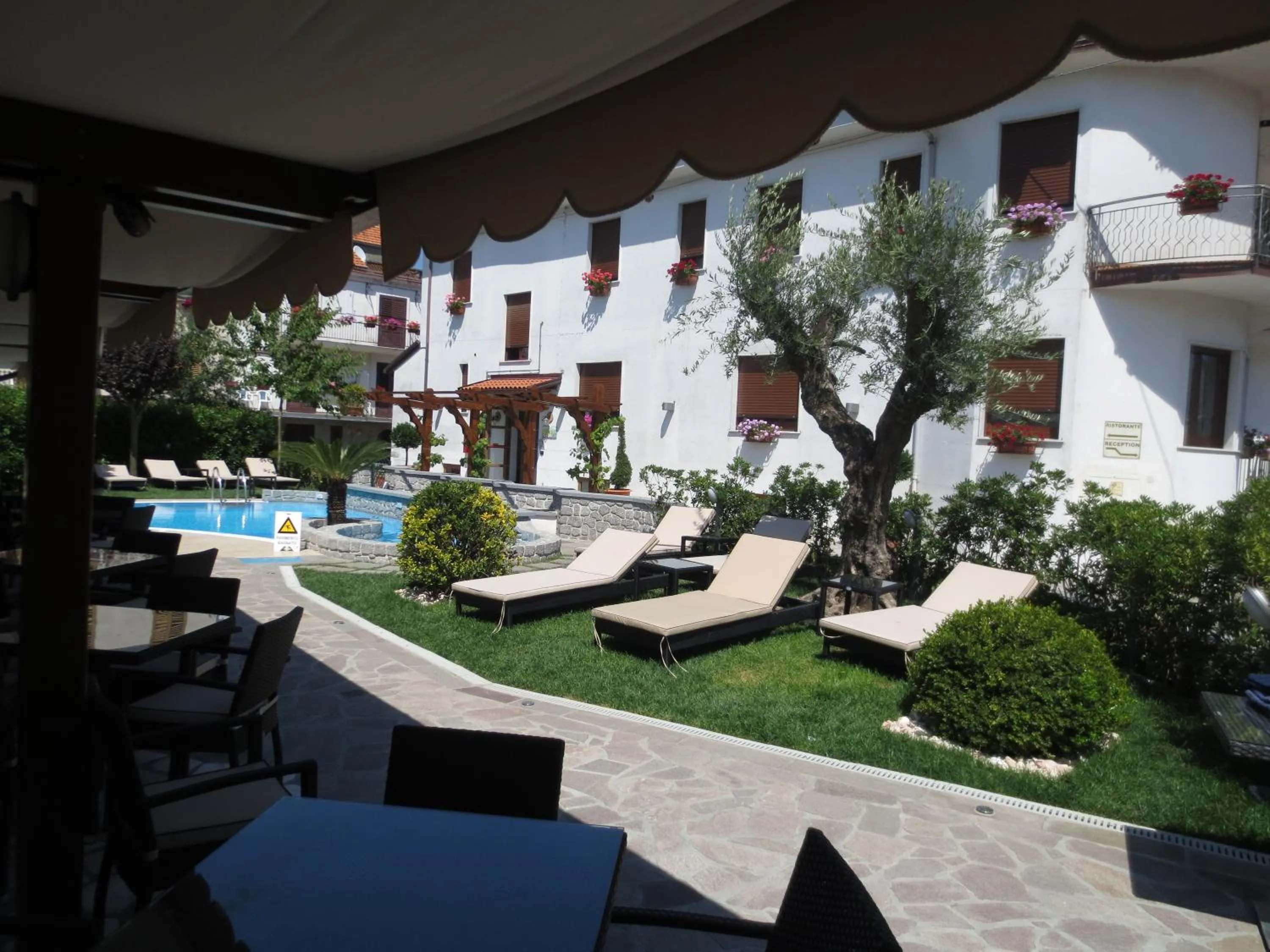 Facade/entrance in Hotel Due Torri