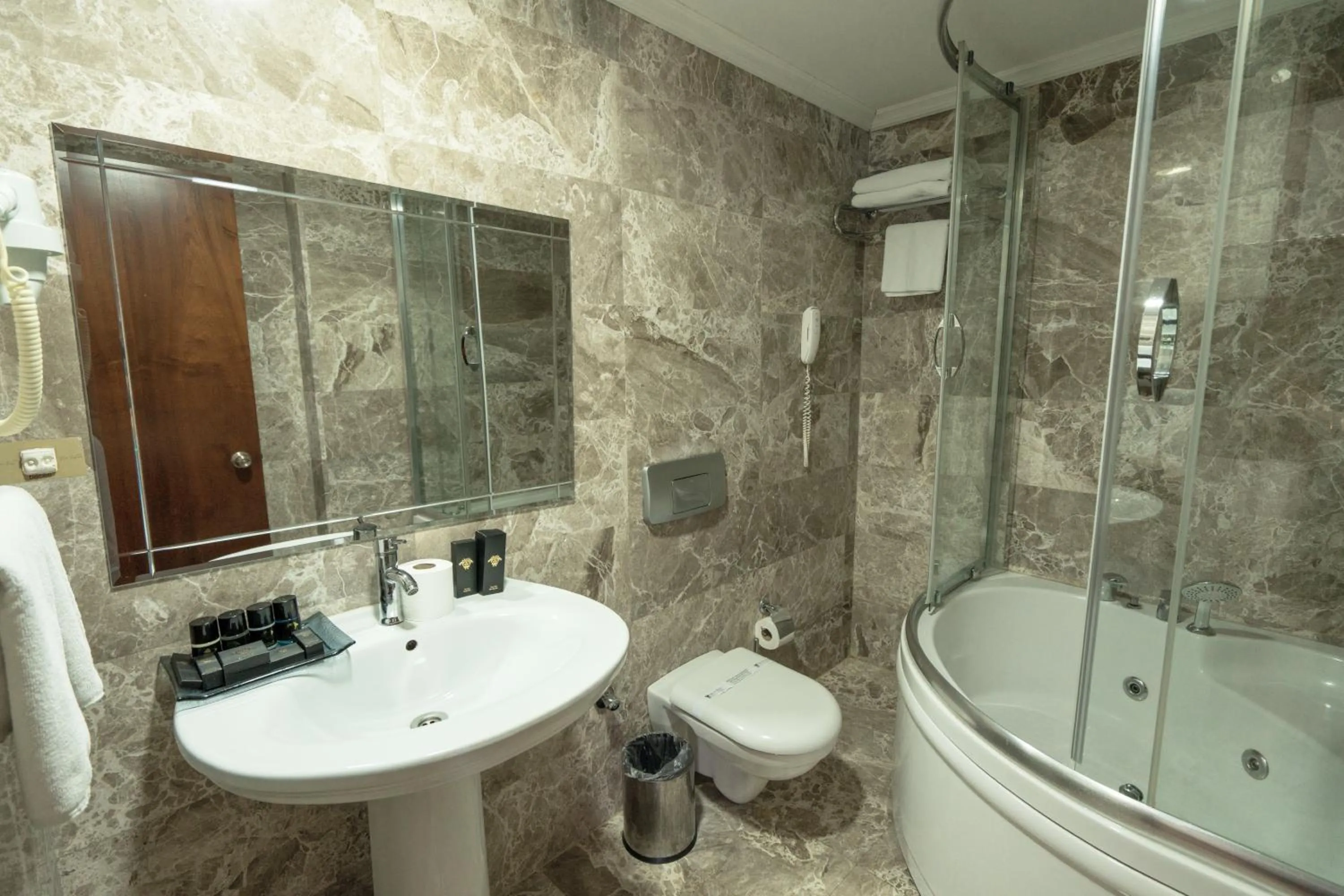 Bathroom in The Green Park Taksim