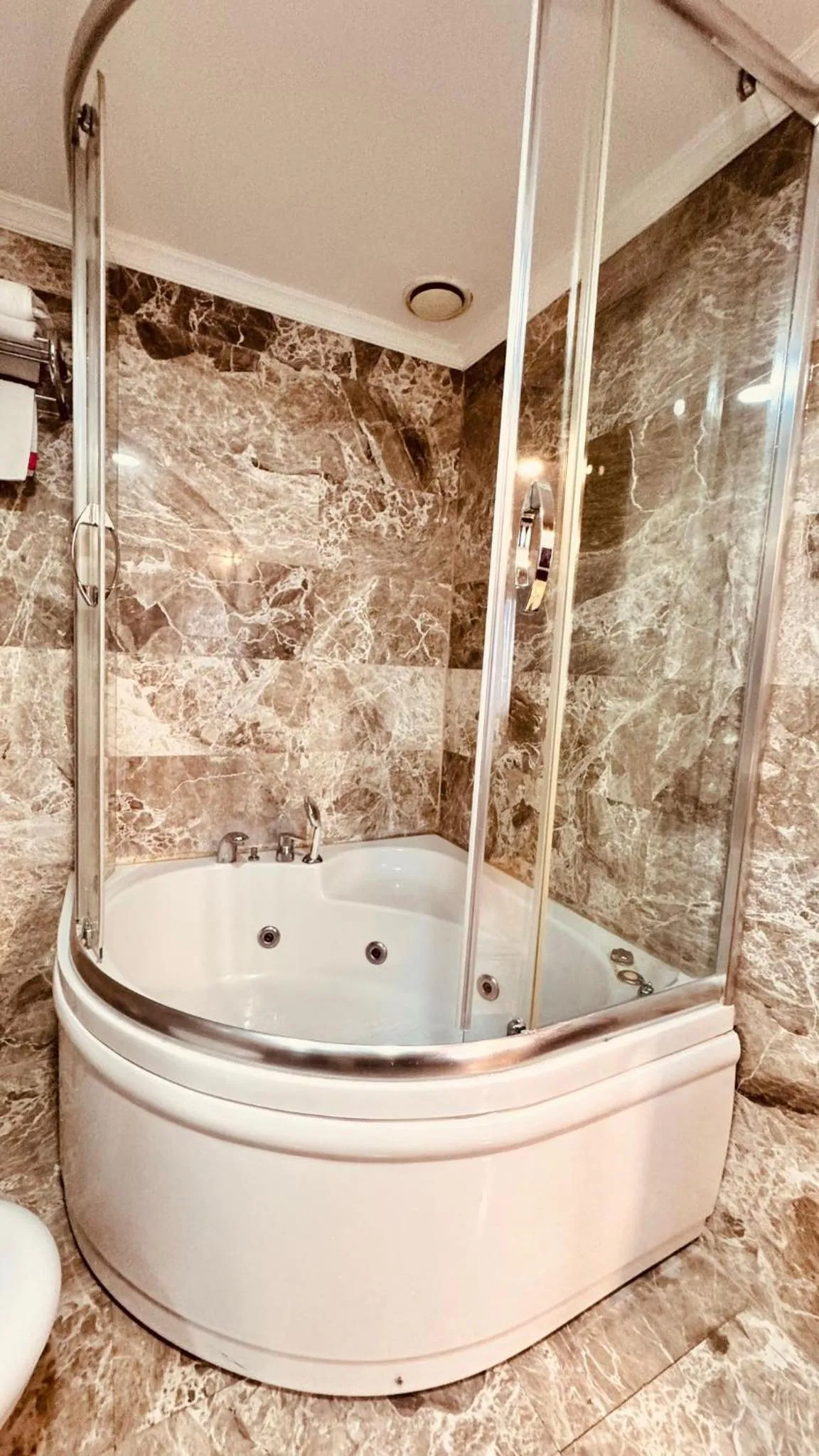 Bathroom in The Green Park Taksim