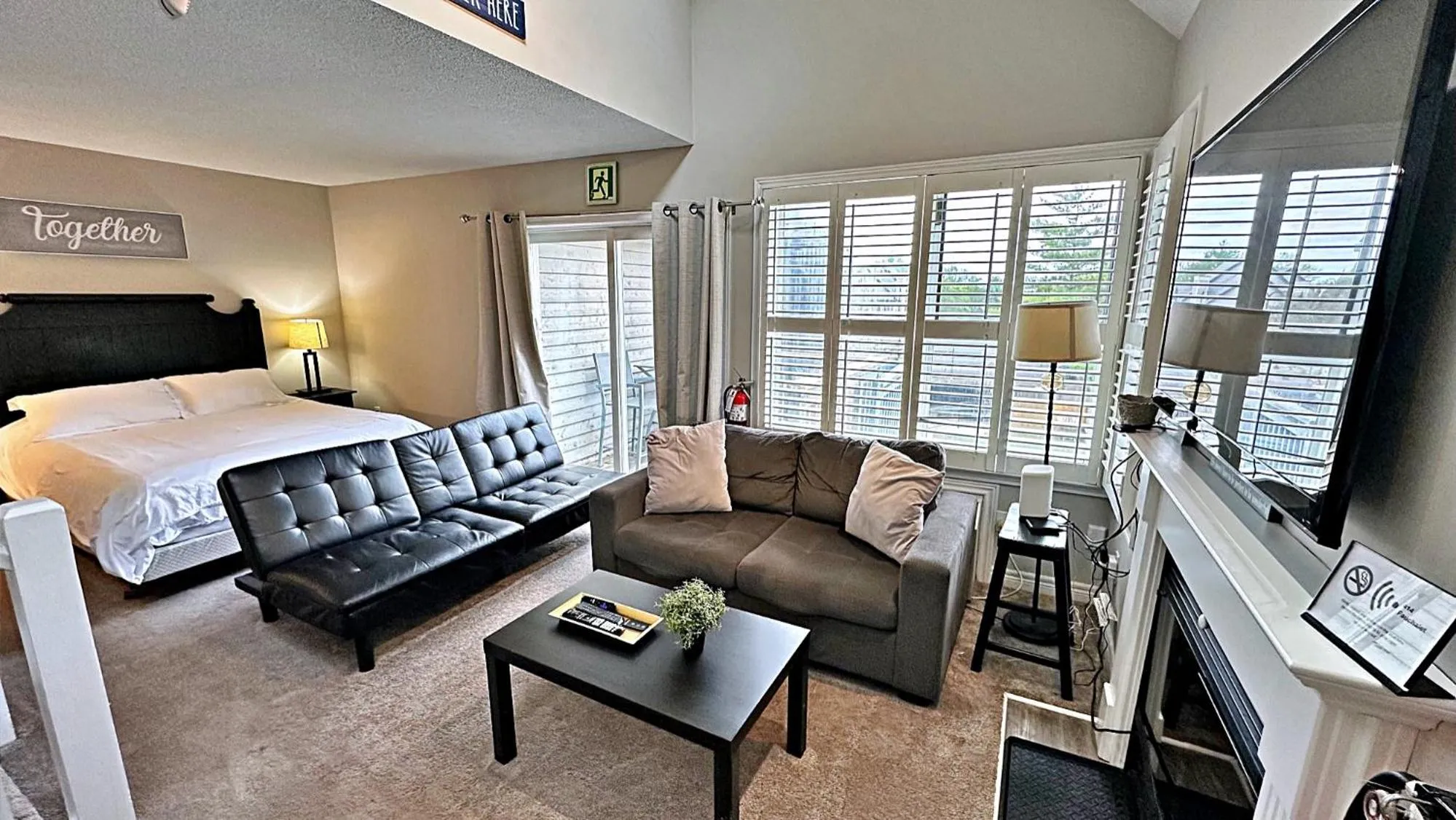 Bedroom in Freshly Upgraded Cozy Loft @ North Creek Resort