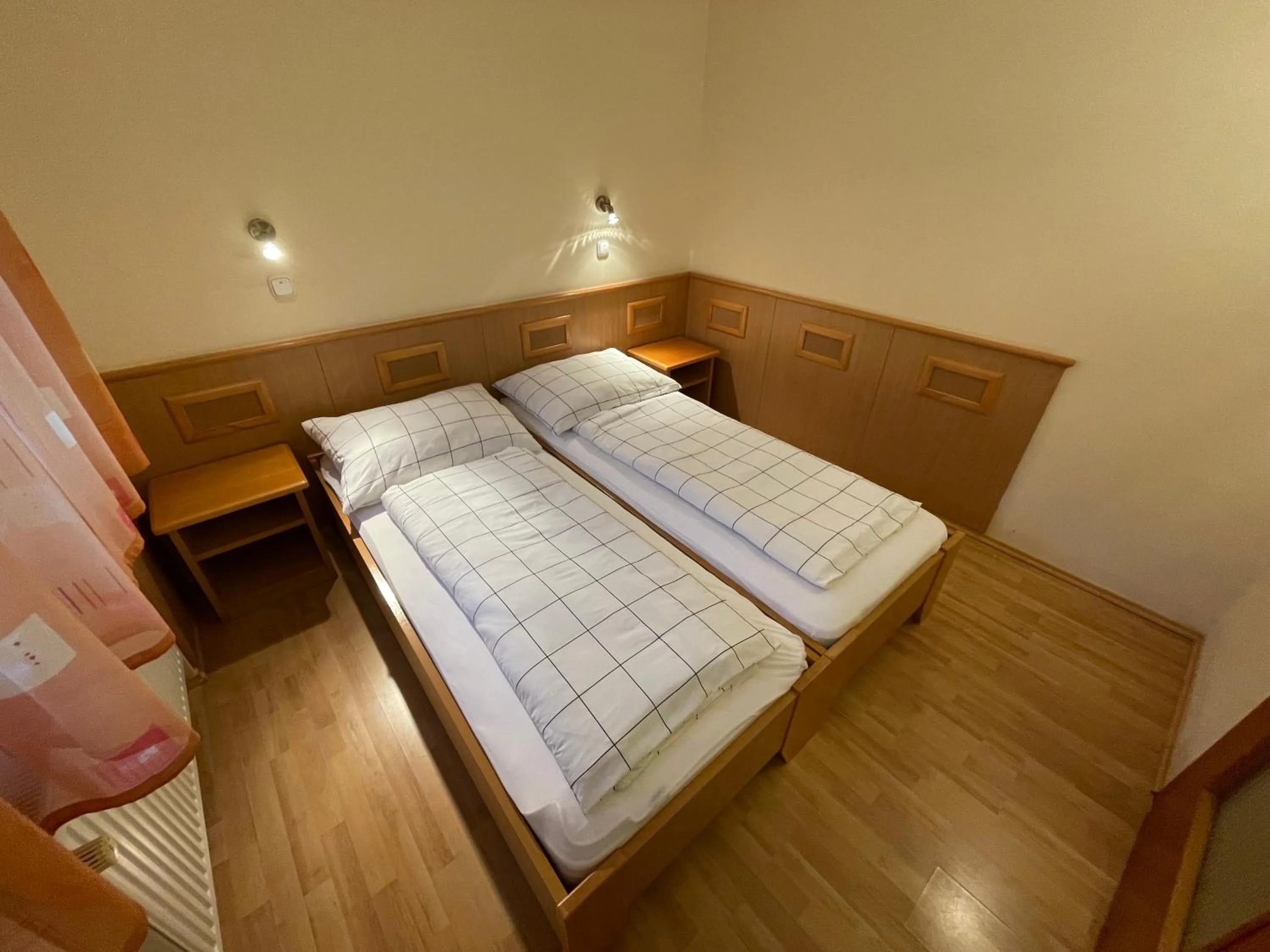 Bed in Garda Wellness Apartmanház