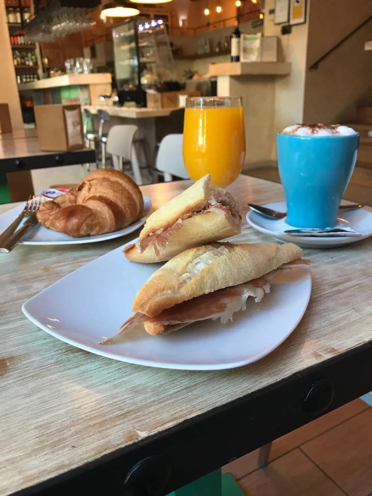 Breakfast in Toc Hostel Sevilla