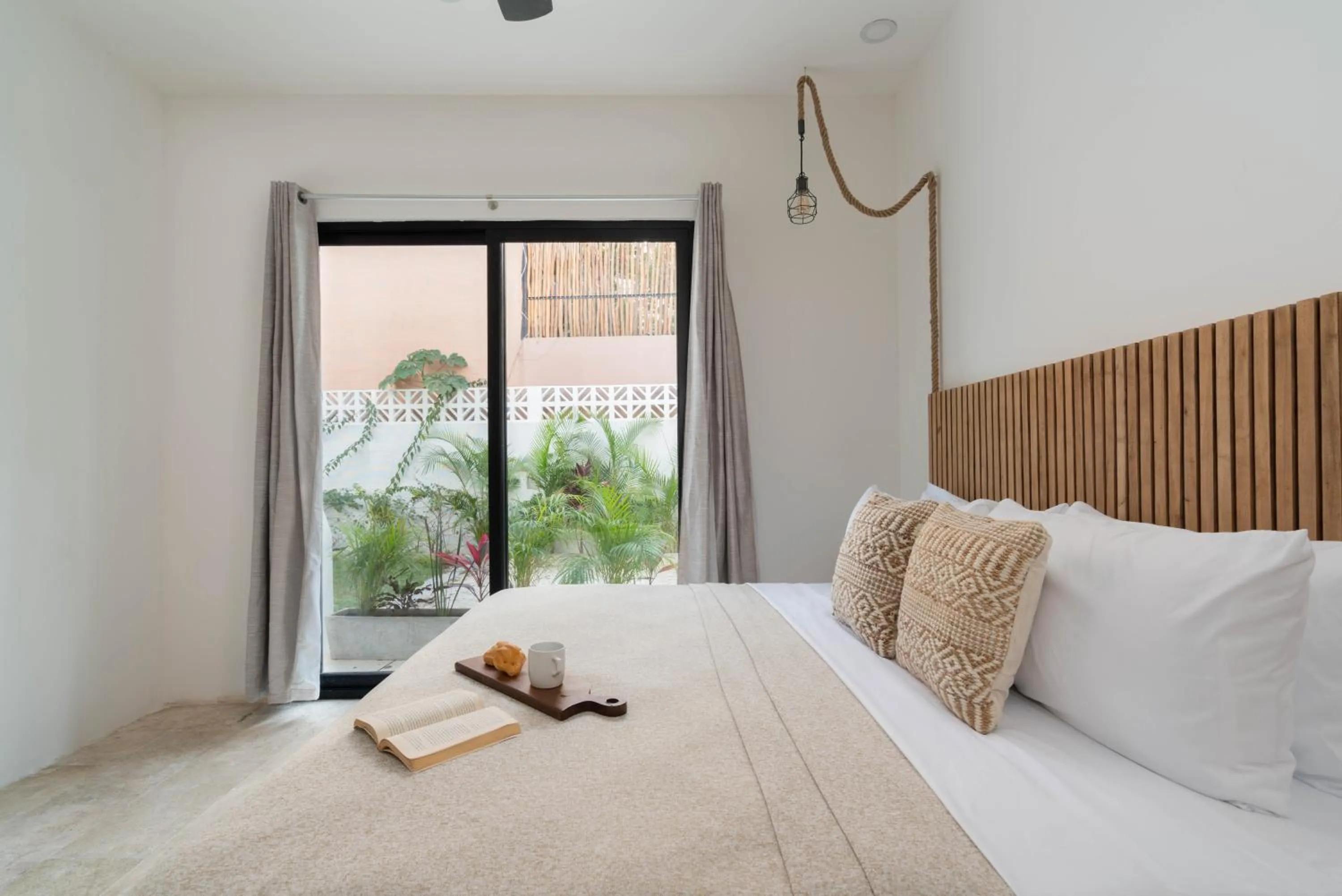 Bed in Tulum Cozy 3 Bedrooms Townhome-Centrally Located-Gated-WIFI