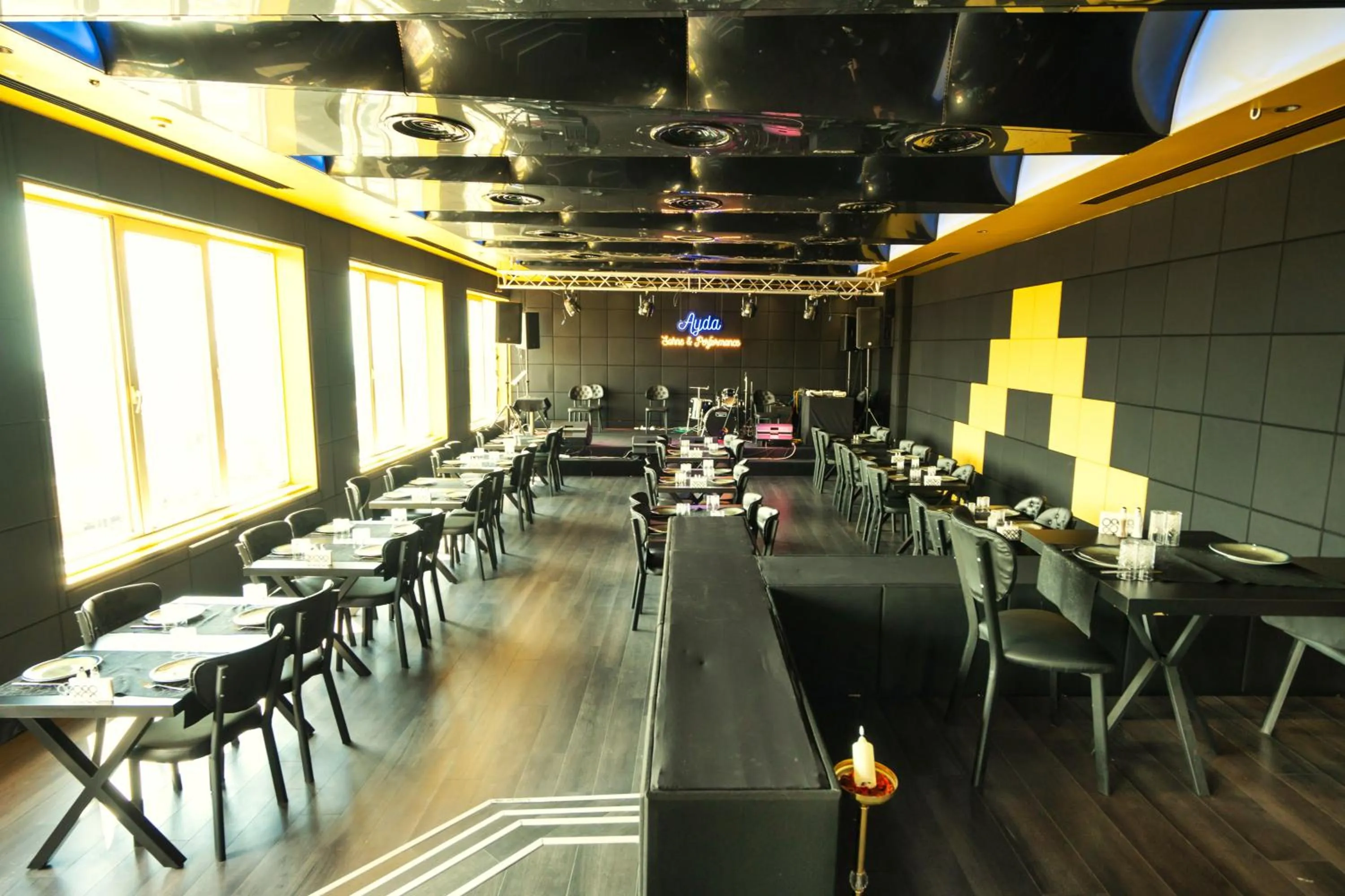 Lounge or bar in The Green Park Bostancı