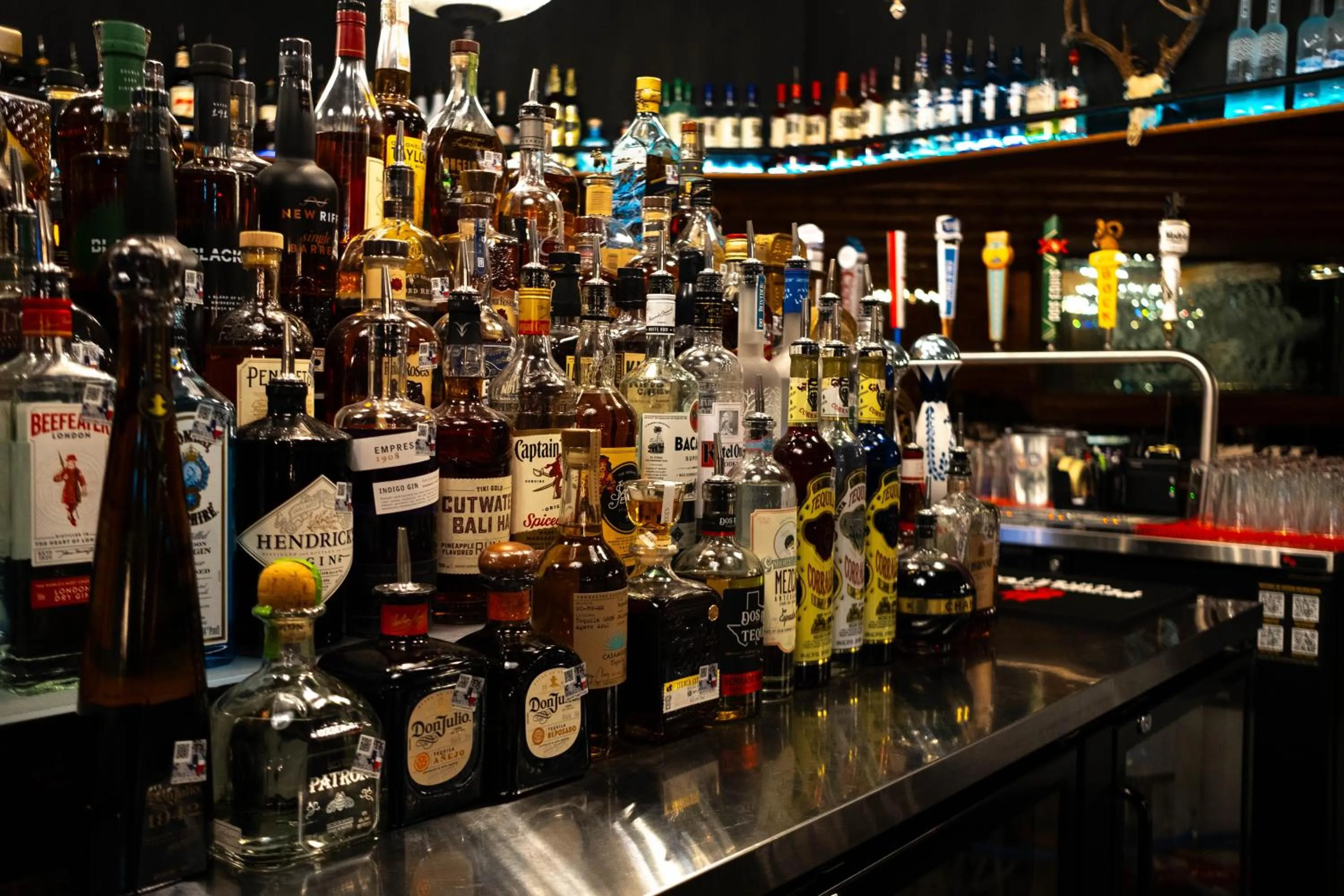 Lounge or bar in Cactus Cove Inn and Suites