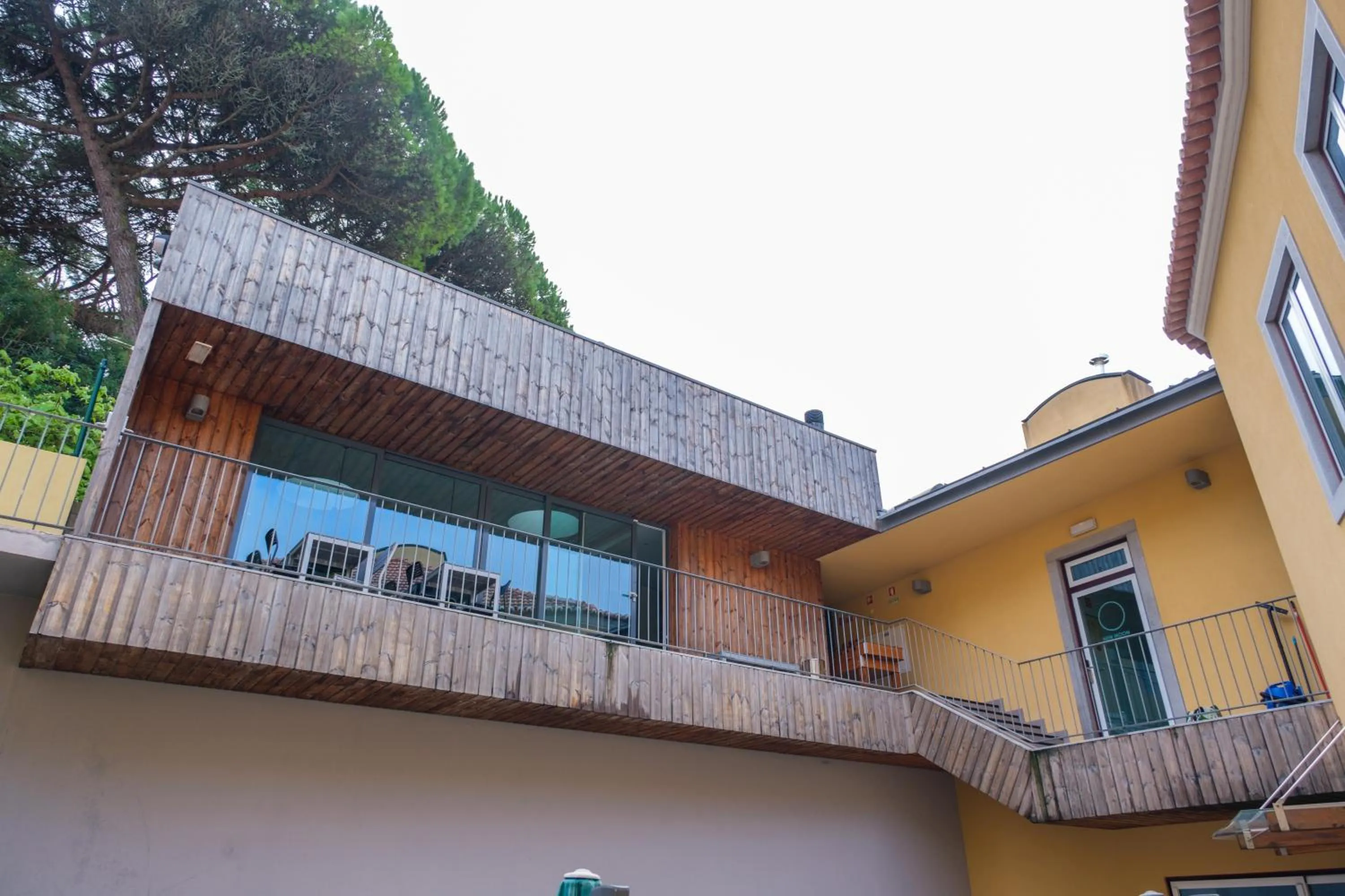 kitchen in Moon Hill Hostel