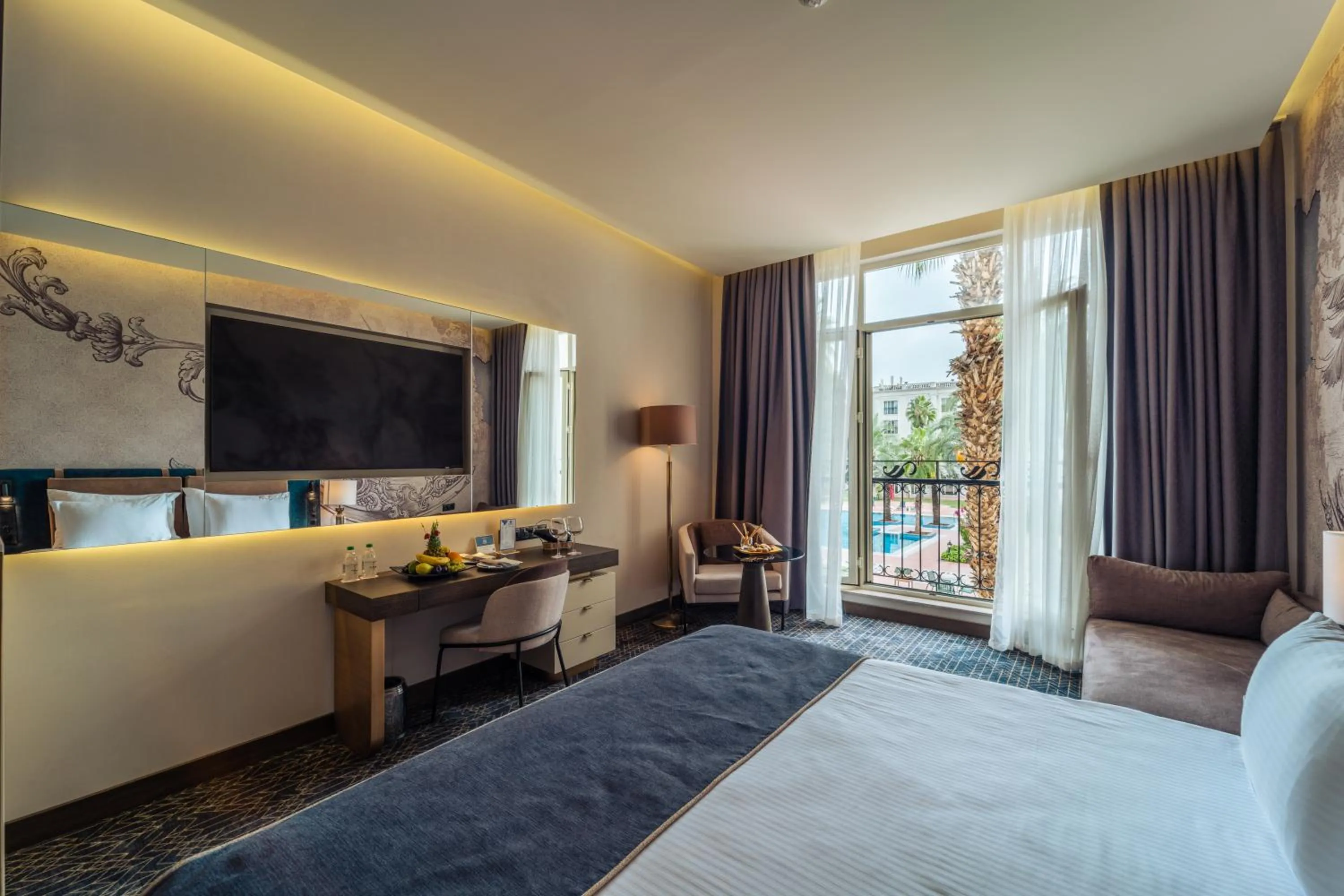 Bed in IC Hotels Airport