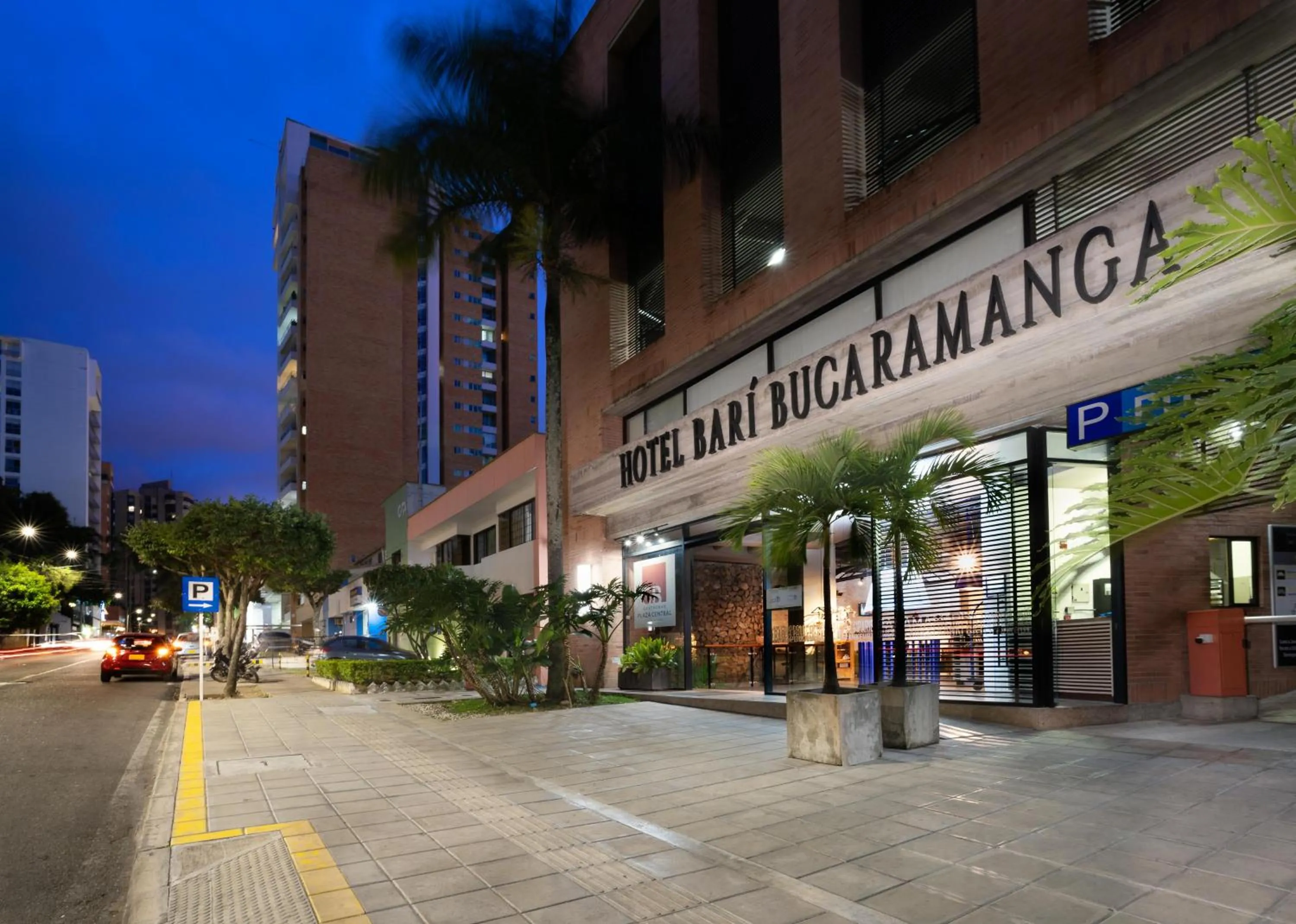 Property building in Hotel Bari Bucaramanga By OxoHotel