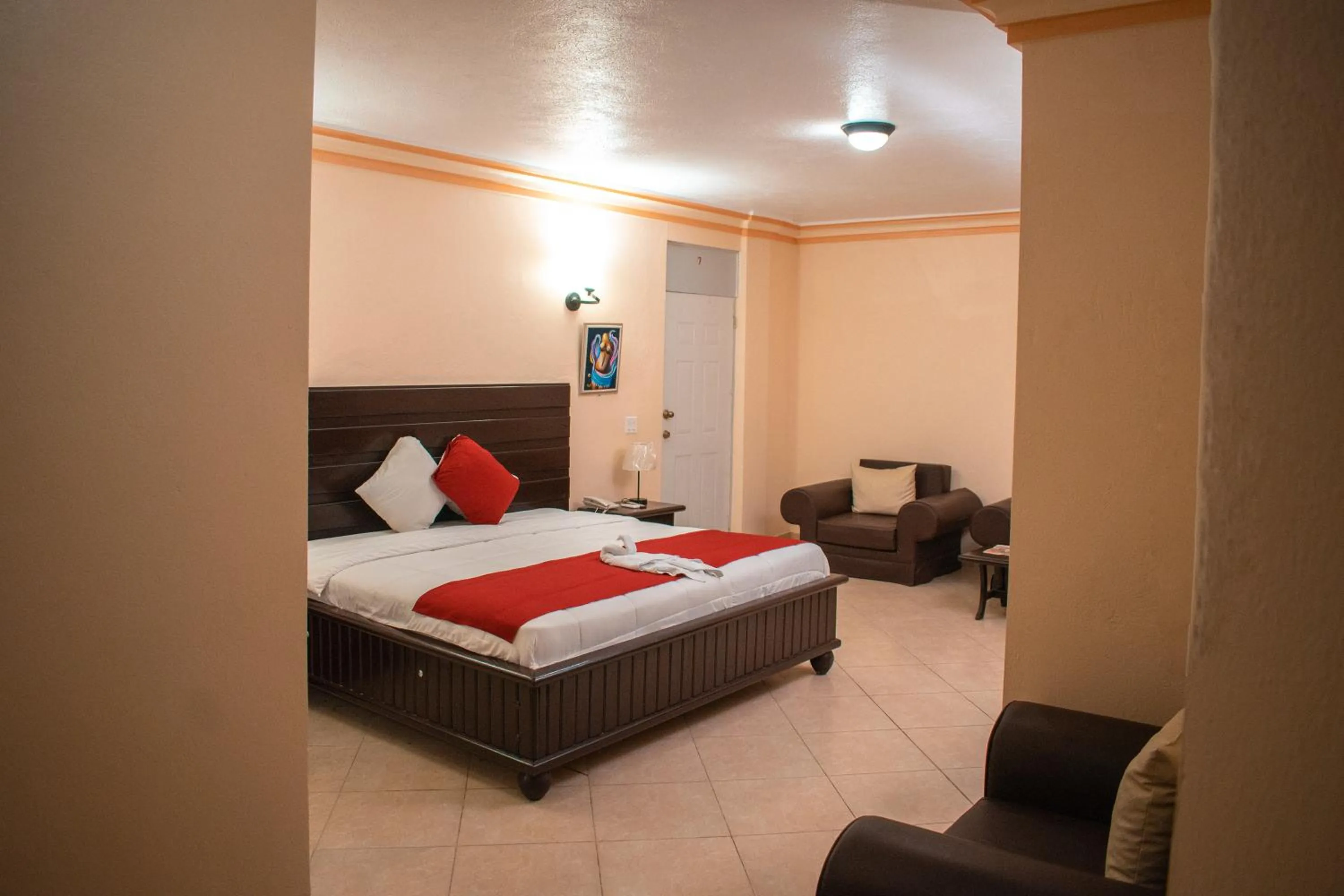 Bedroom, Bed in La Pepiniere Hotel