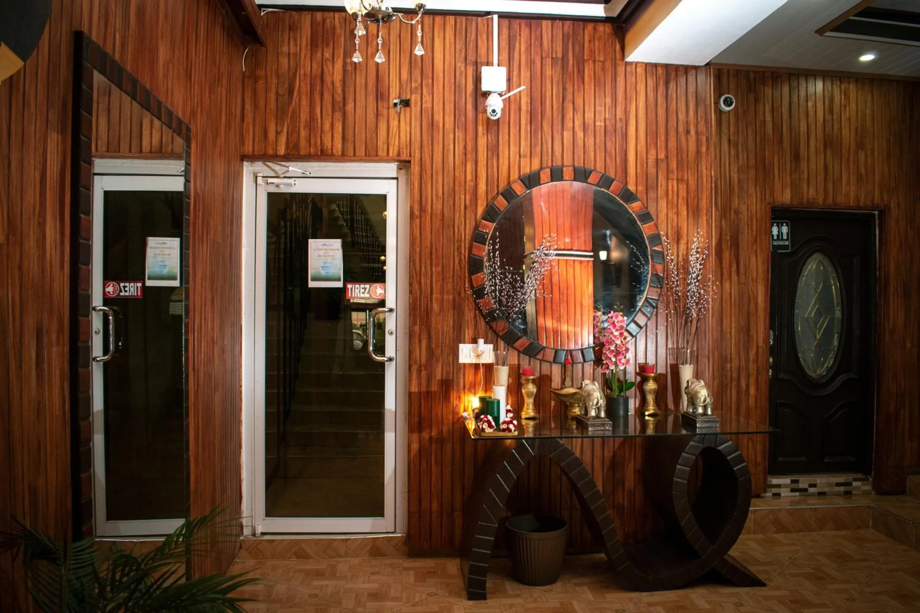 Lobby or reception in La Pepiniere Hotel