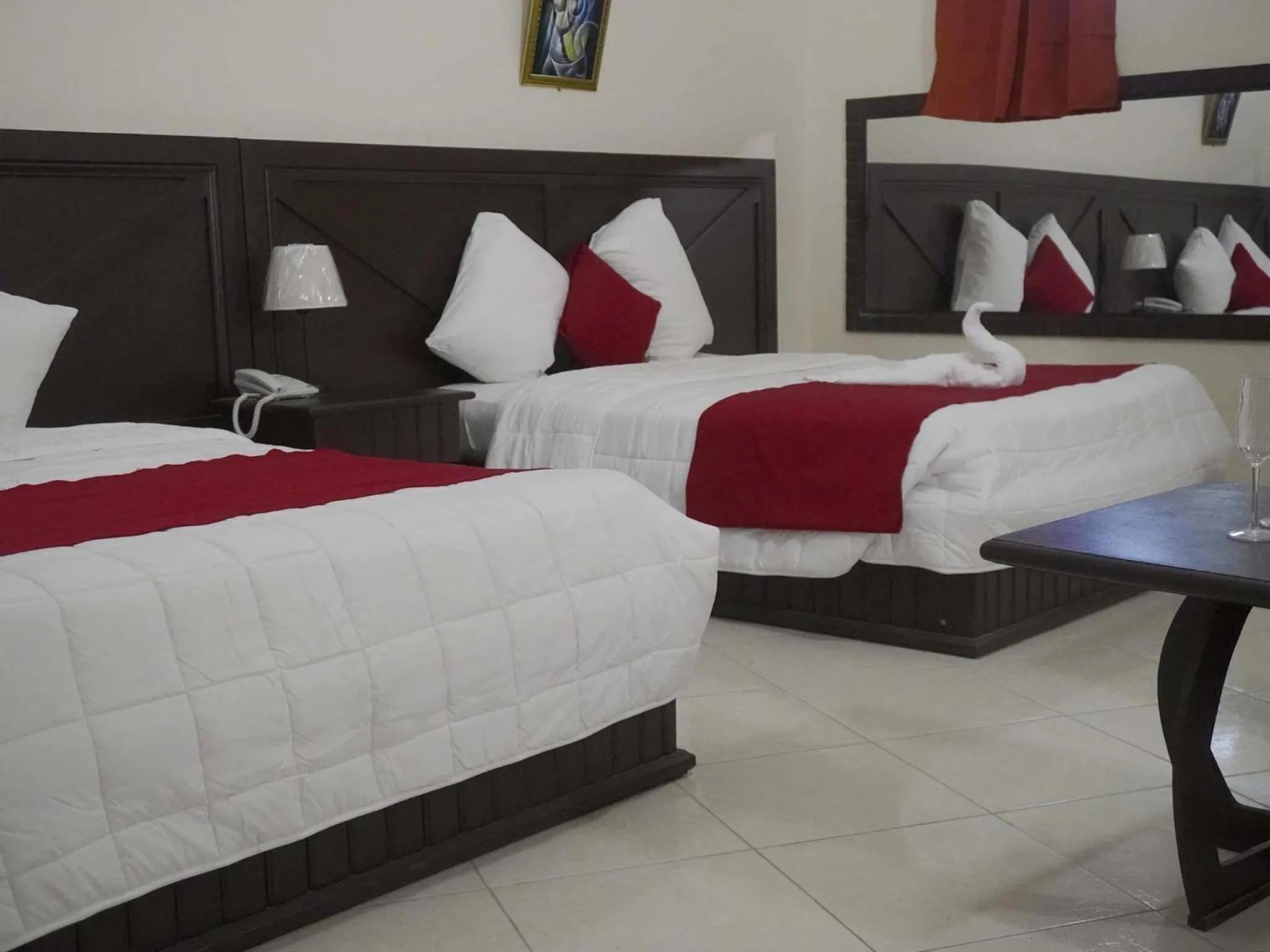 Bedroom, Bed in La Pepiniere Hotel