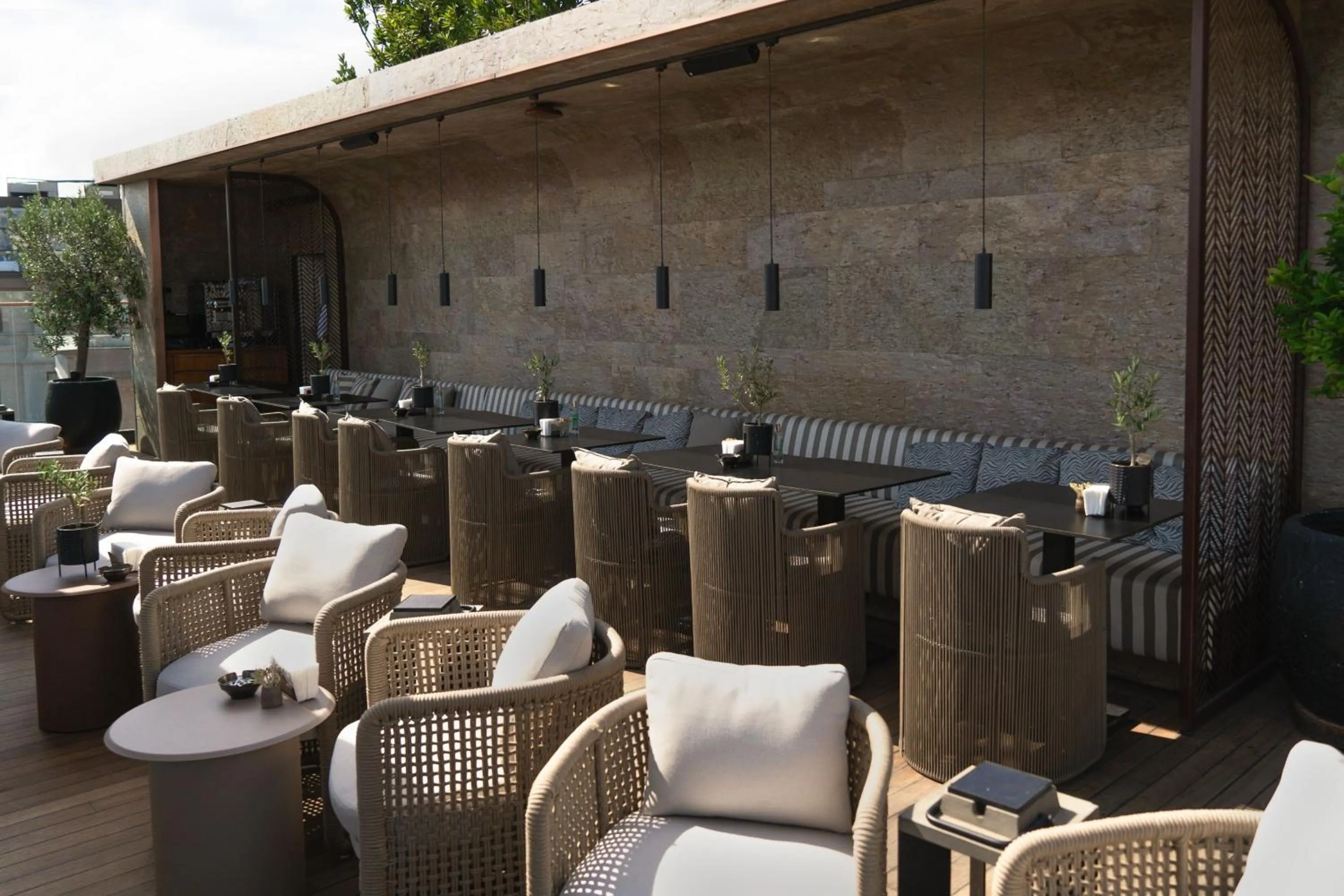 Lounge or bar in The Bank Hotel Istanbul, a Member of Design Hotels