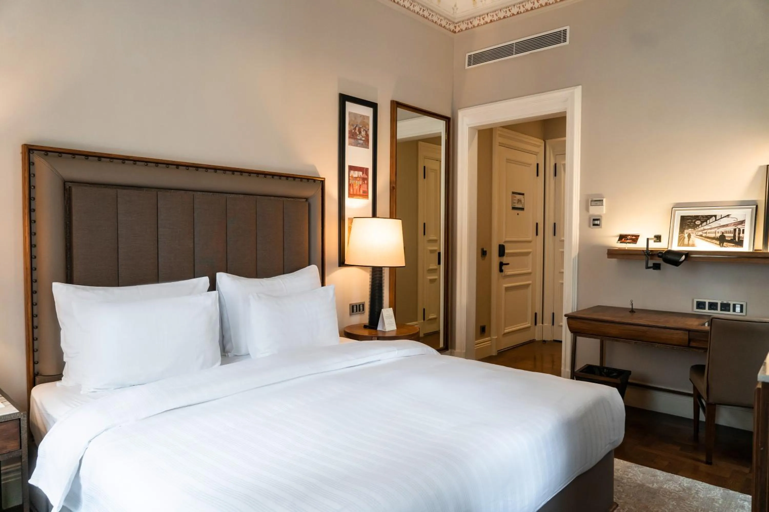 Bed in The Bank Hotel Istanbul, a Member of Design Hotels