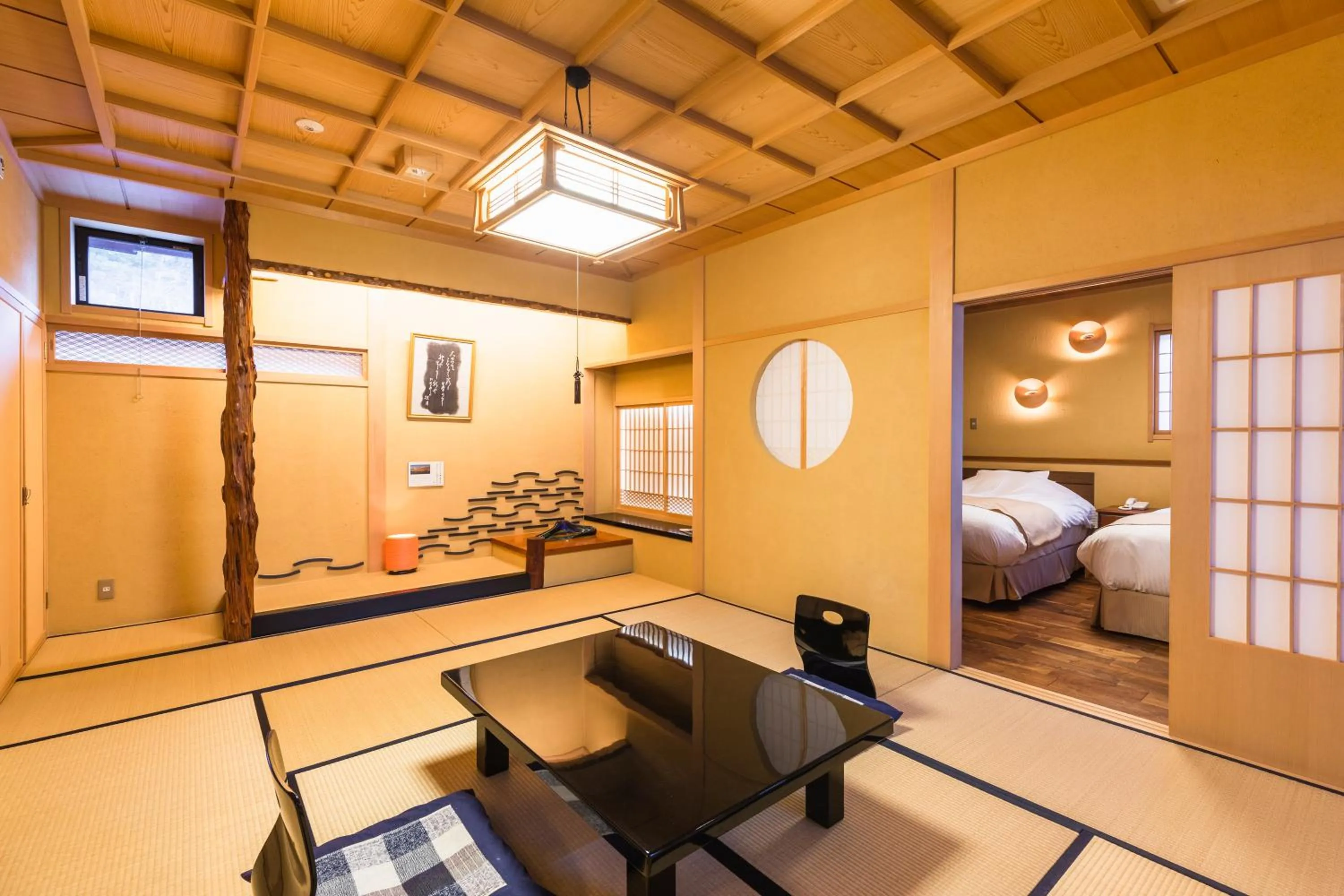 Living room in Tsuta Onsen Ryokan