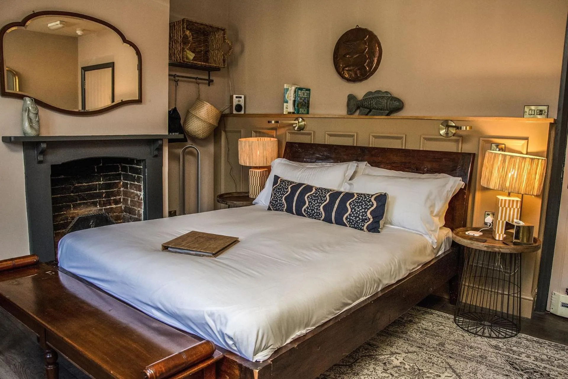 Bedroom, Bed in The Peat Spade Inn