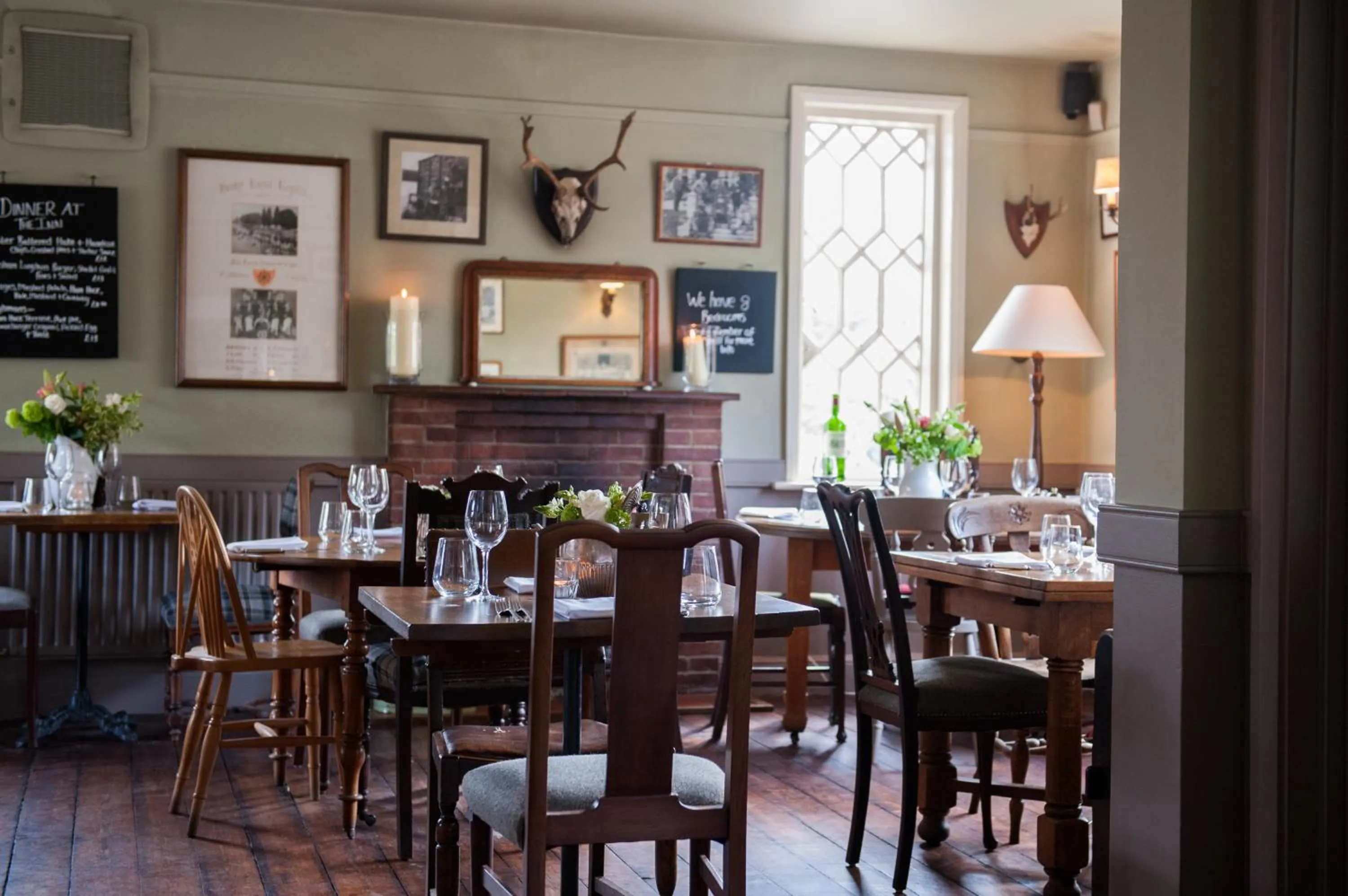 Restaurant/places to eat in The Peat Spade Inn