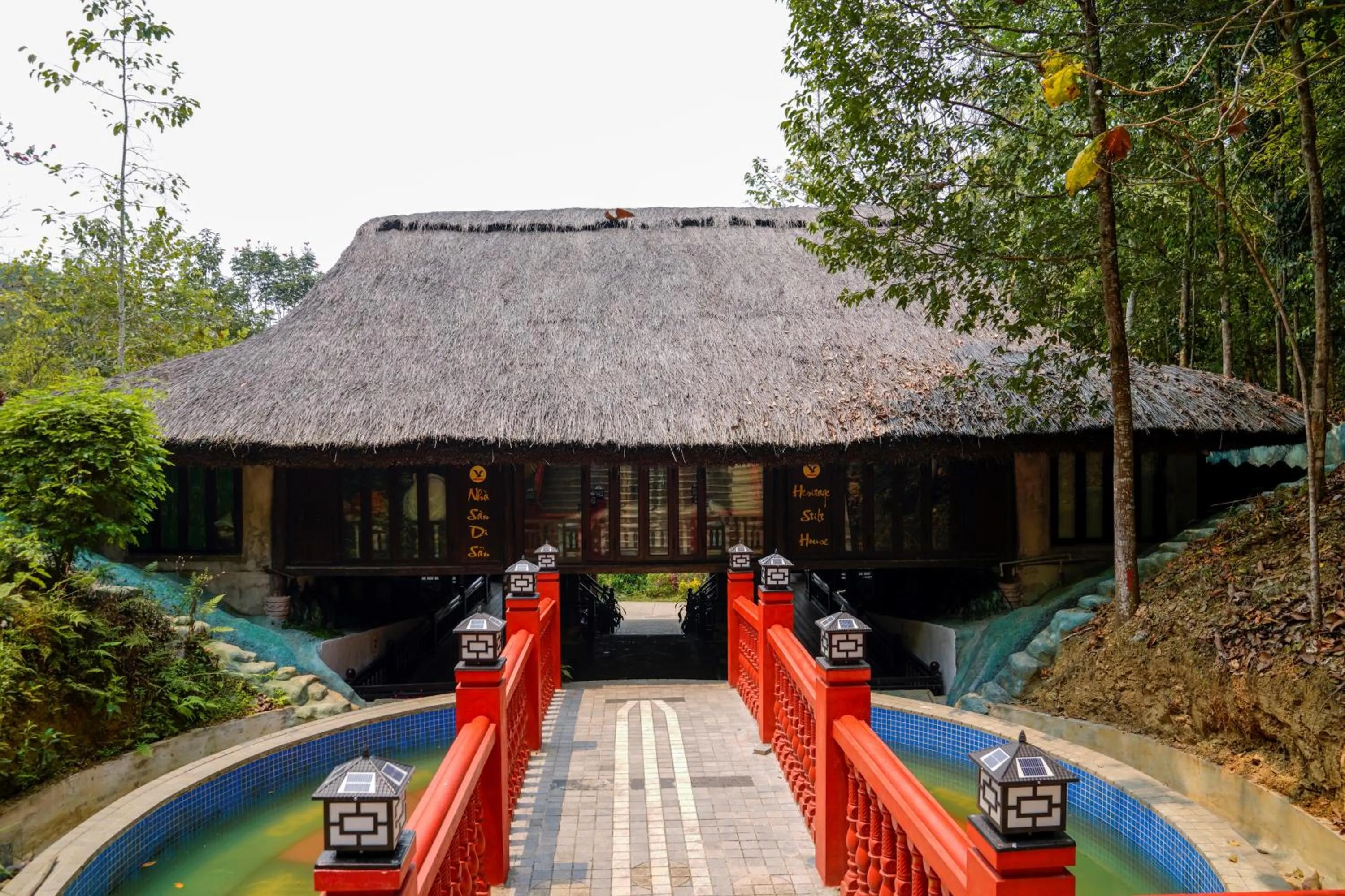 Property building in MEDDOM Park