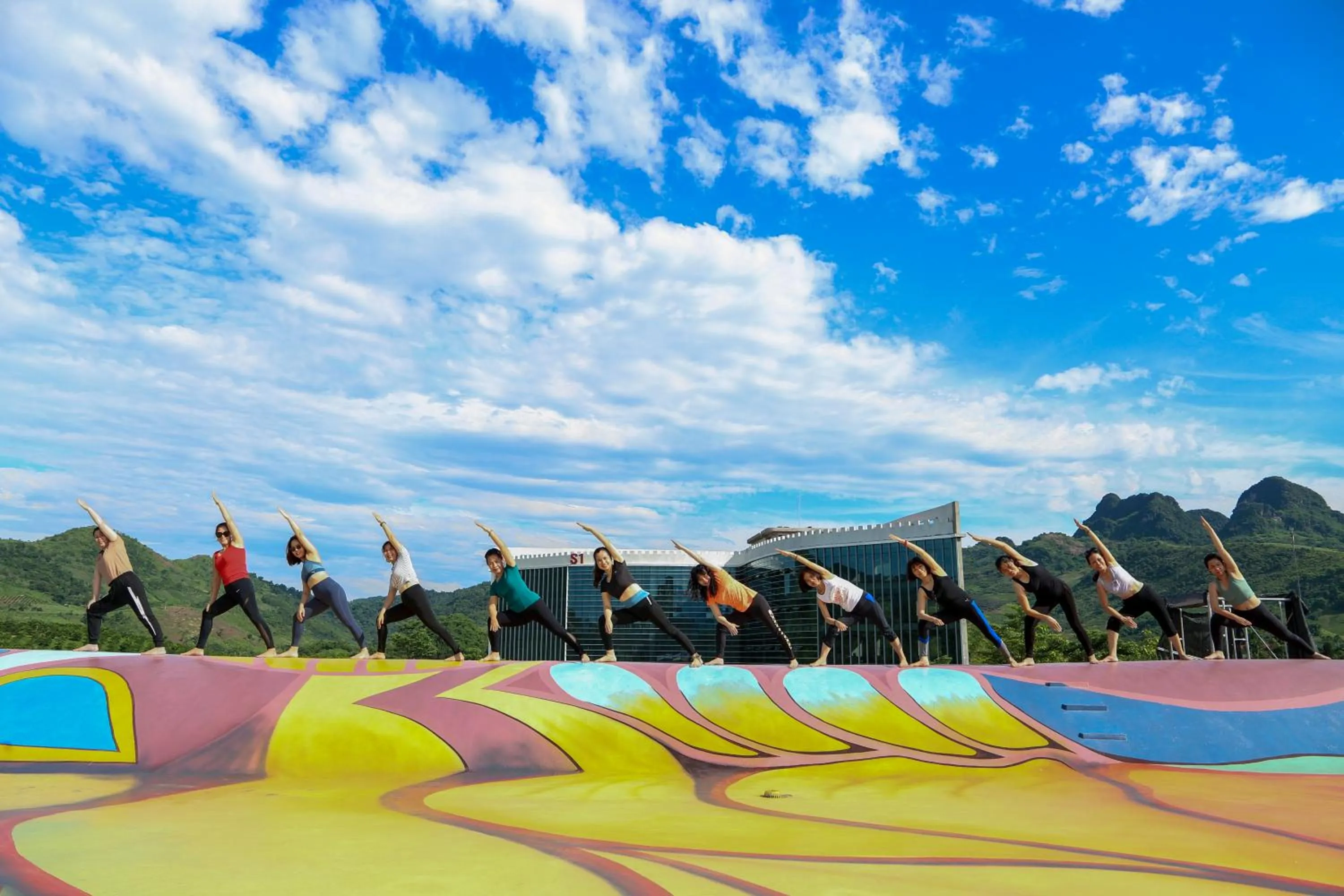 Property building in MEDDOM Park