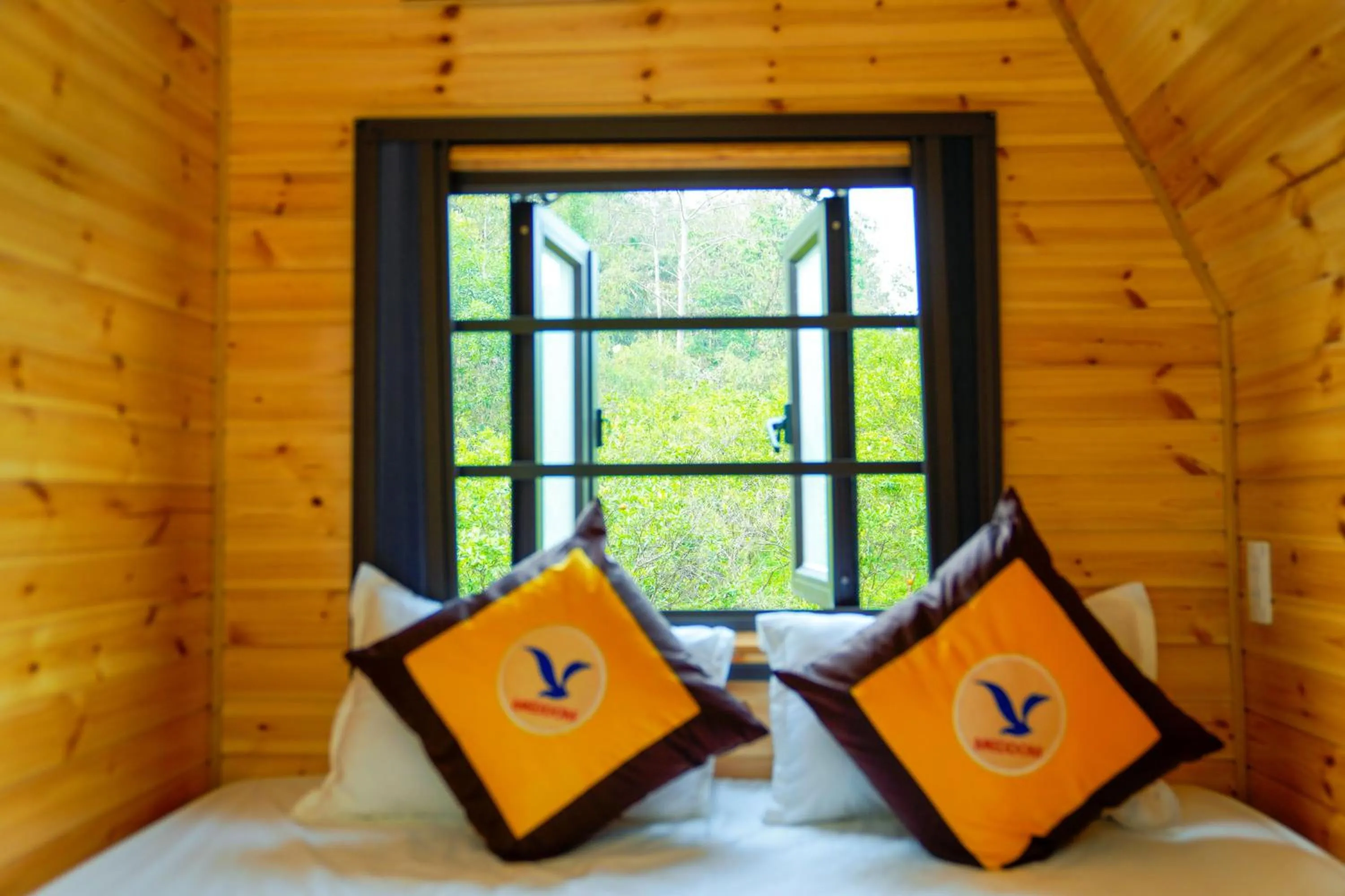 Bedroom, Bed in MEDDOM Park