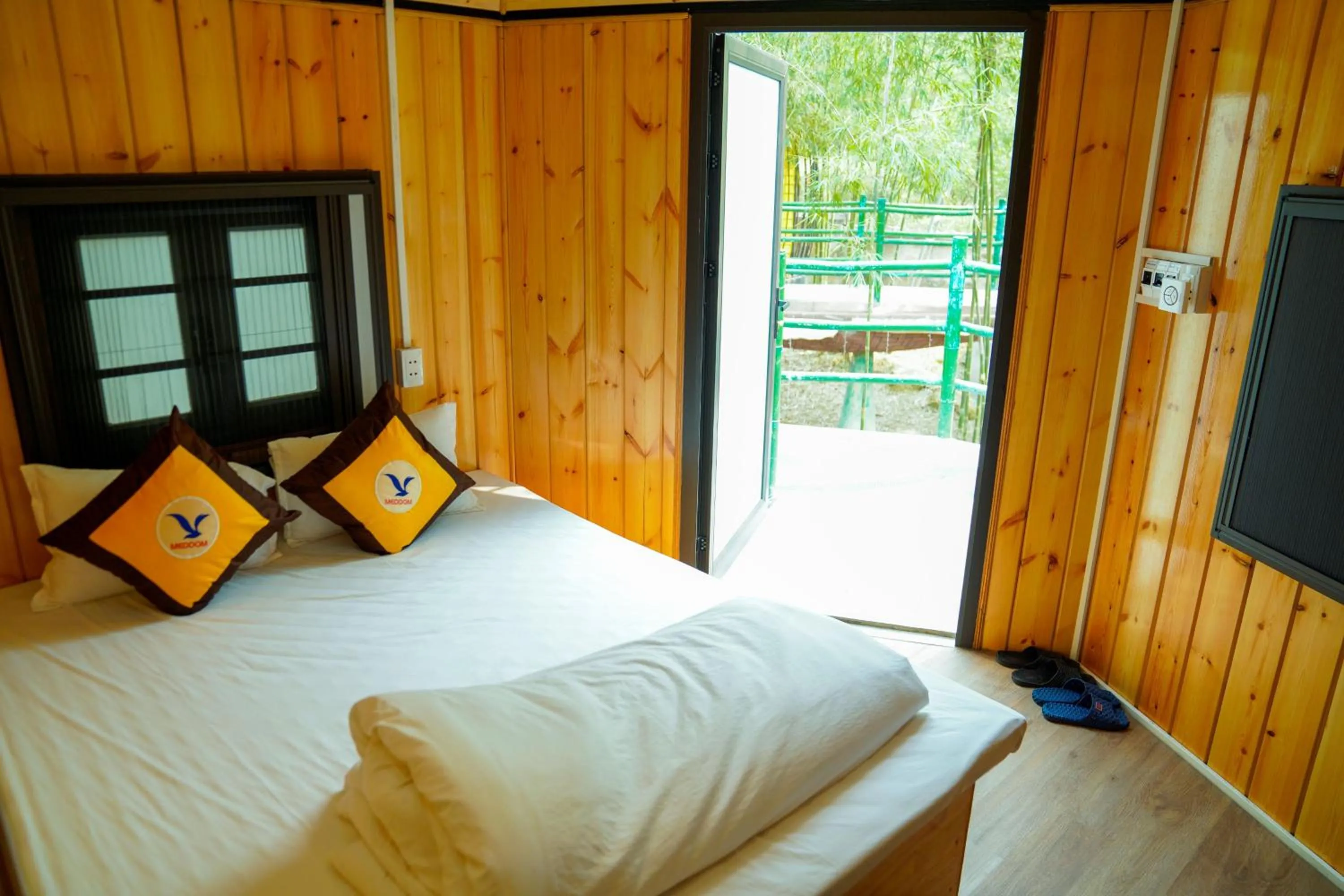 Bedroom, Bed in MEDDOM Park