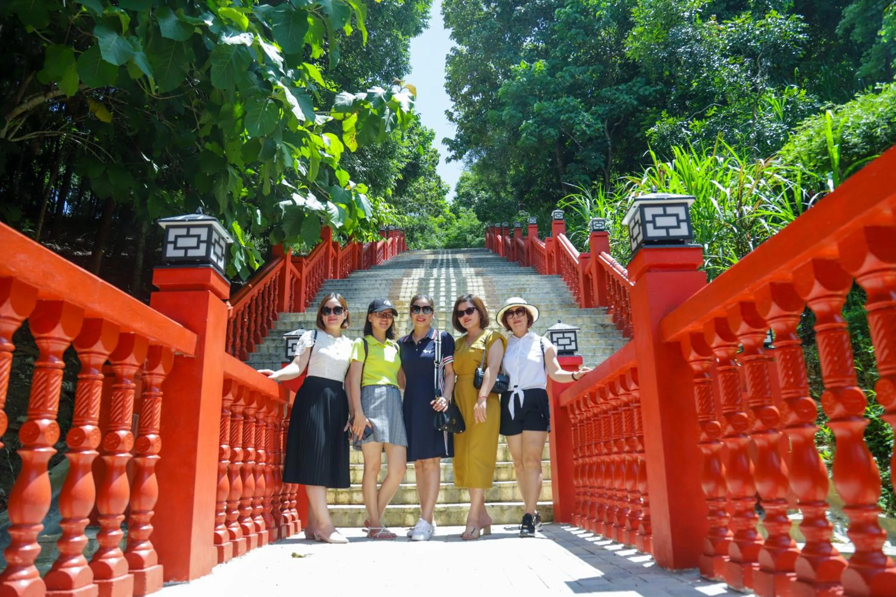 Property building in MEDDOM Park