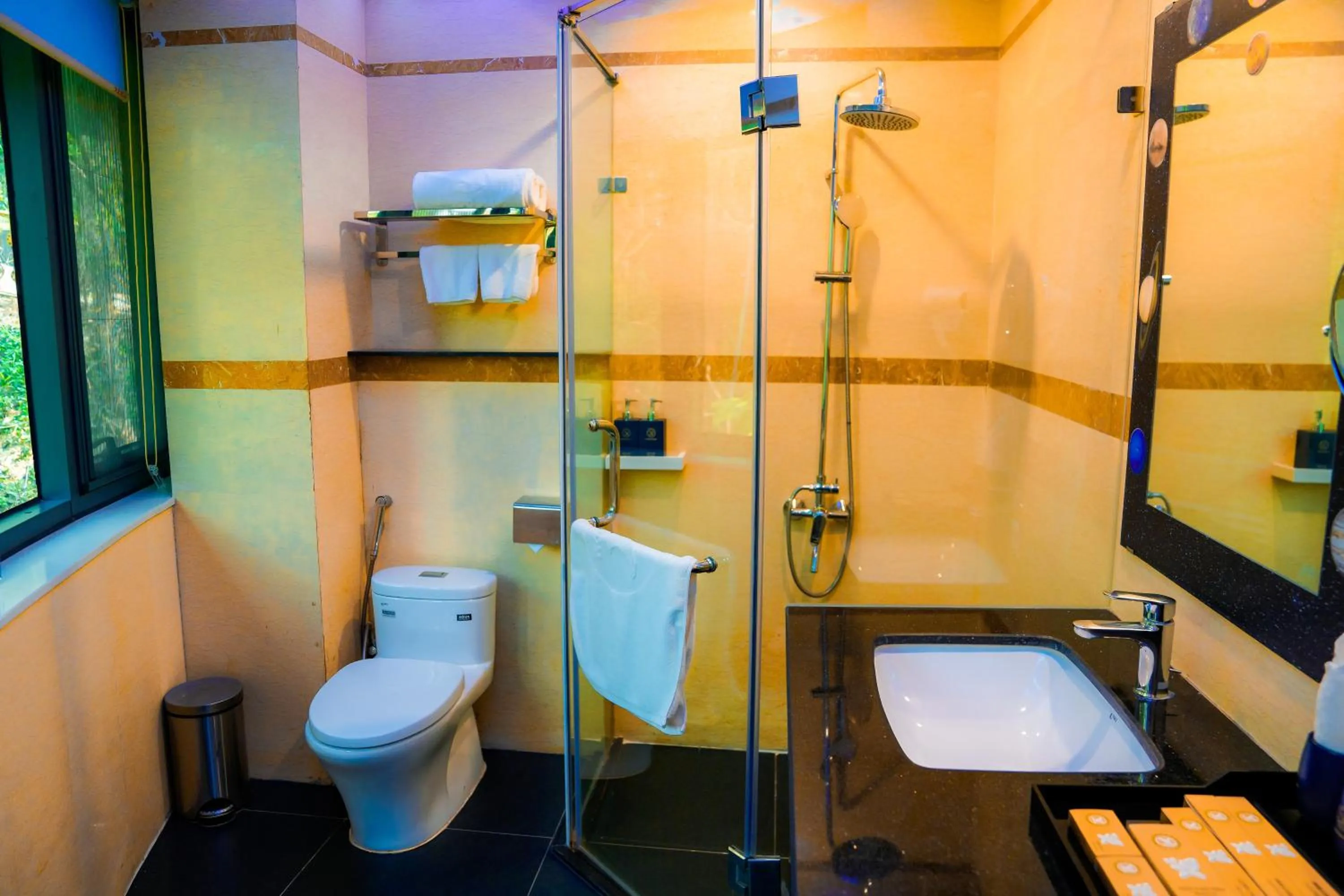 Shower in MEDDOM Park