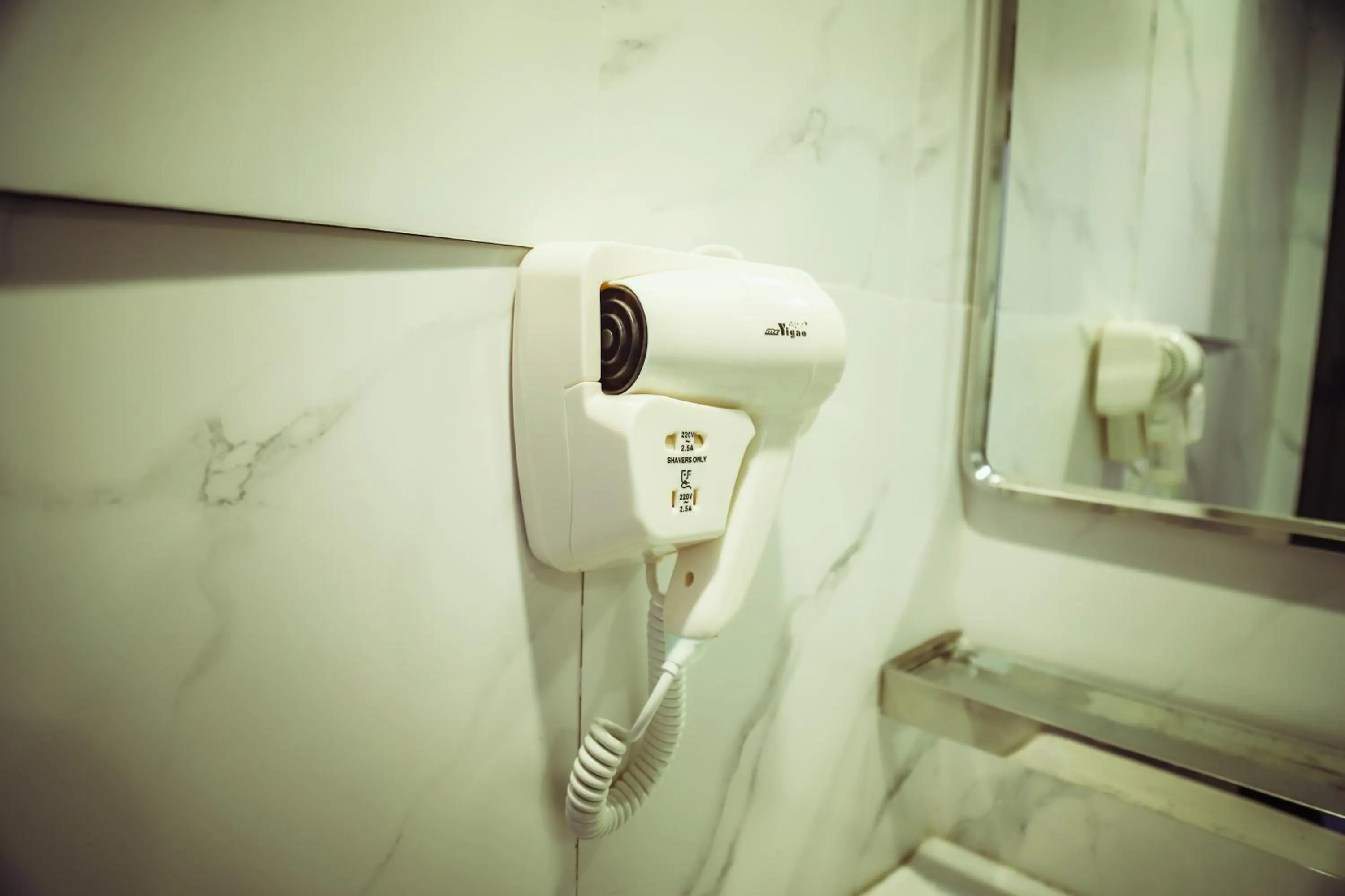 Shower in MEDDOM Park