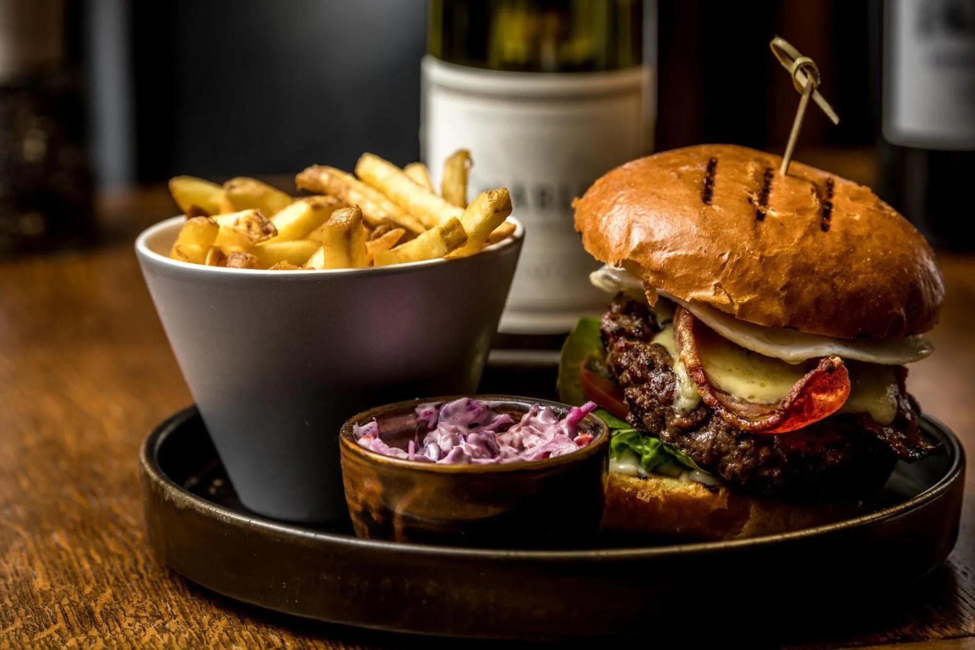 Restaurant/places to eat in The Queen's Arms