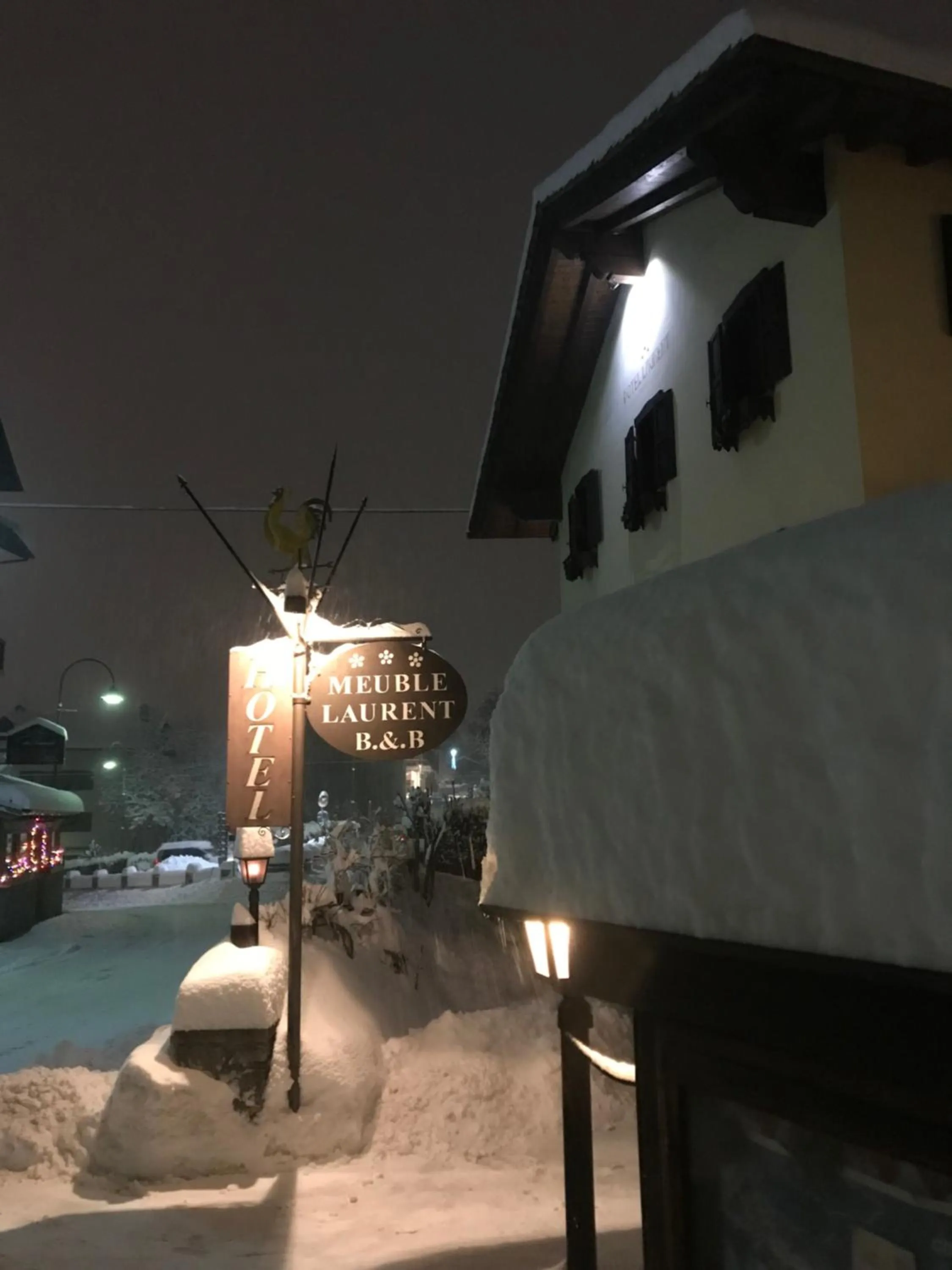 Night in Maison Laurent