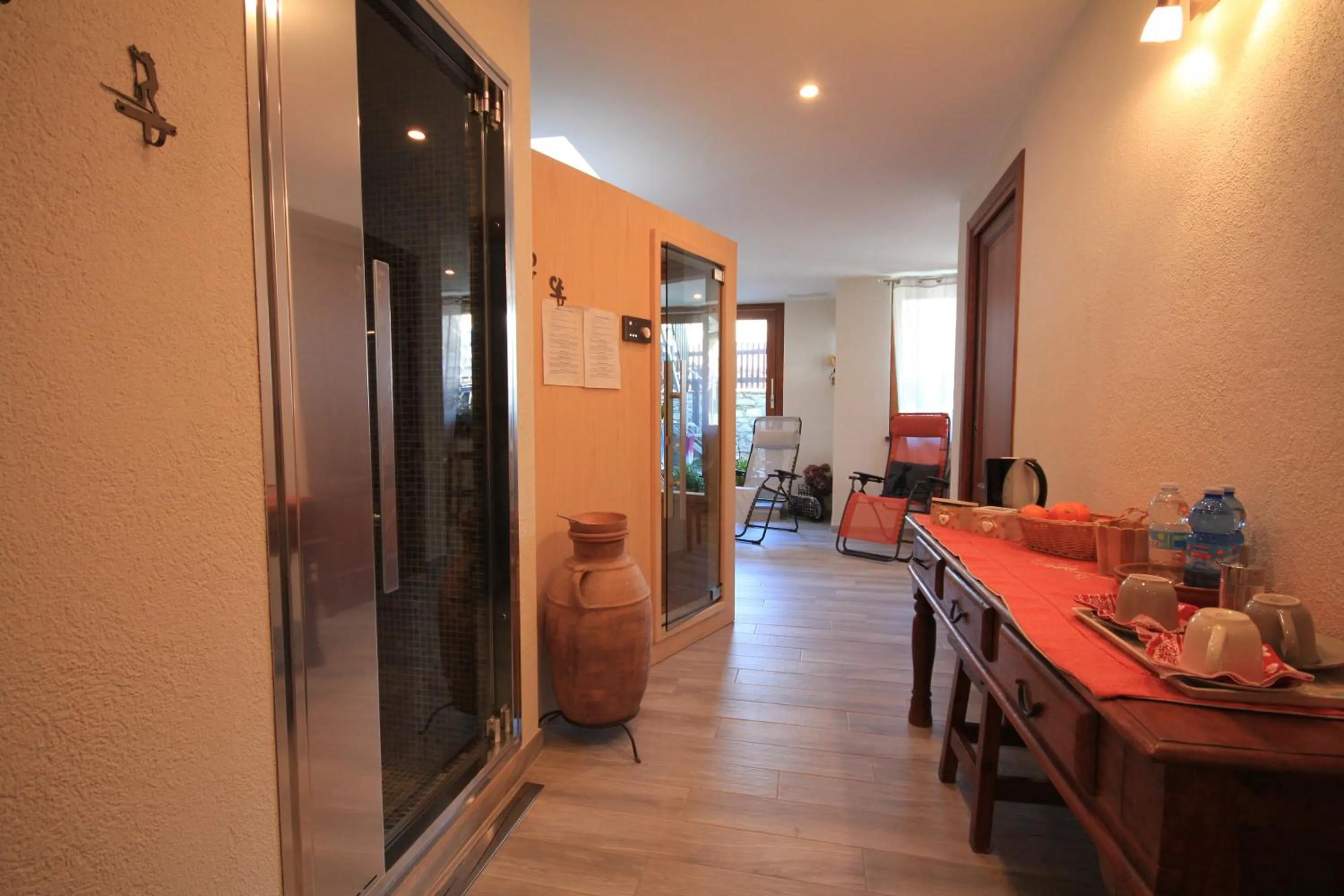 Massage in Maison Laurent