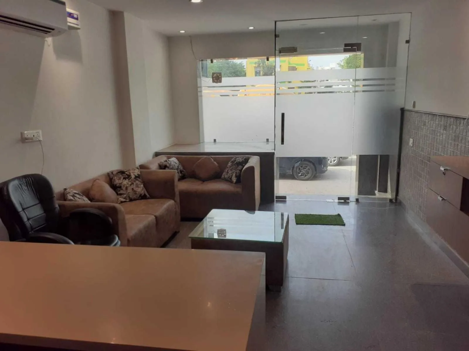 Facade/entrance in Hotel O Daffodils