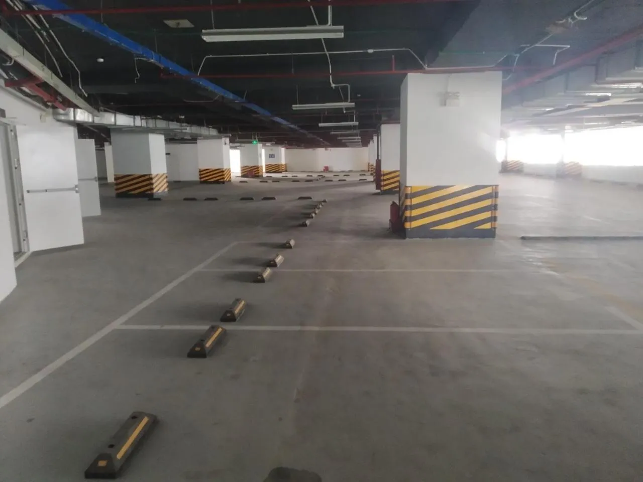 Parking in Muong Thanh Luxury Ha Long Centre II