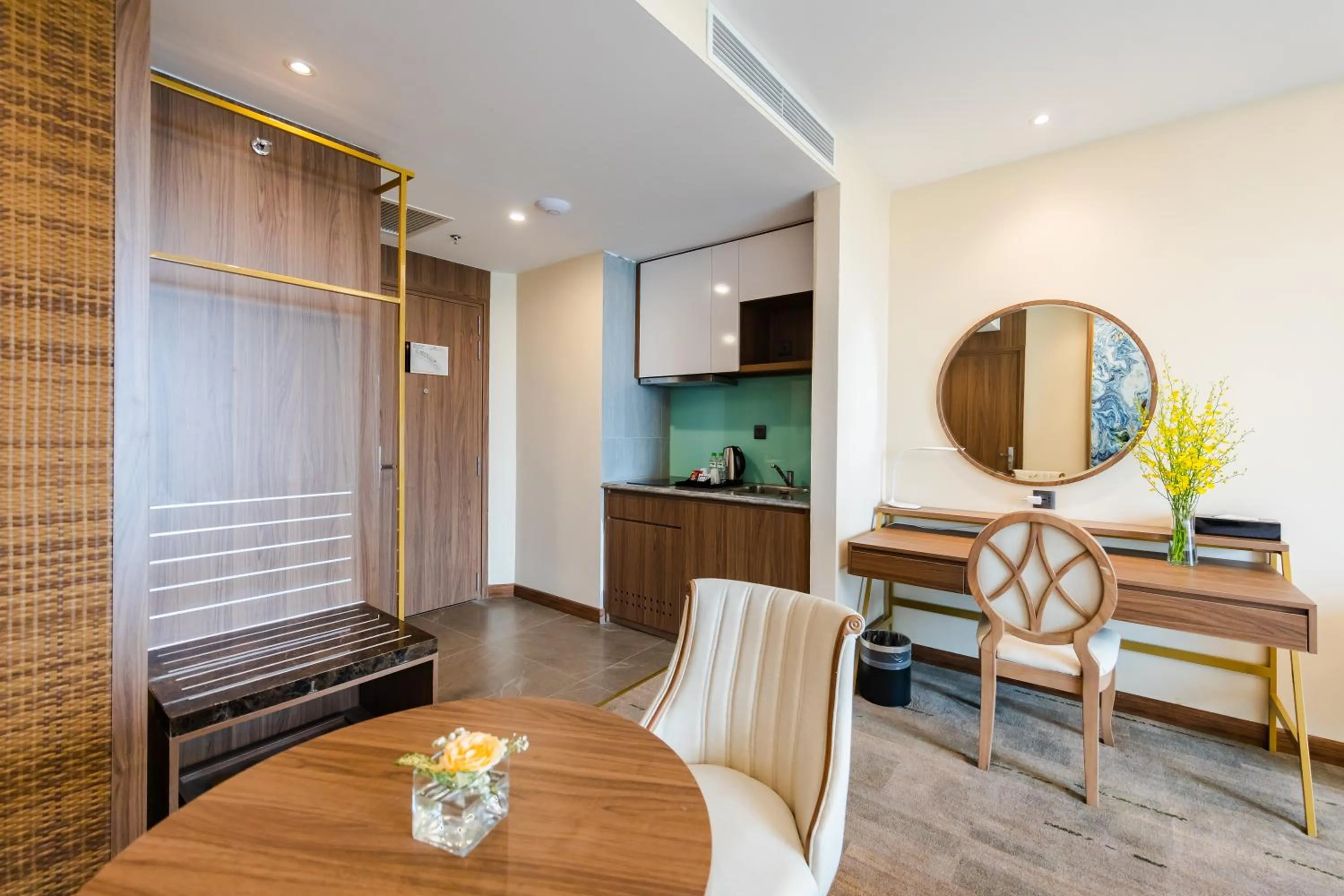 Seating area in Muong Thanh Luxury Ha Long Centre II