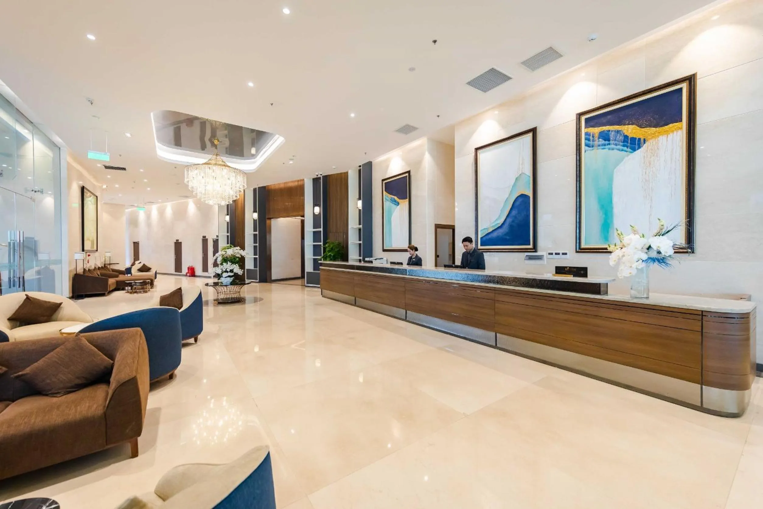Lobby or reception in Muong Thanh Luxury Ha Long Centre II