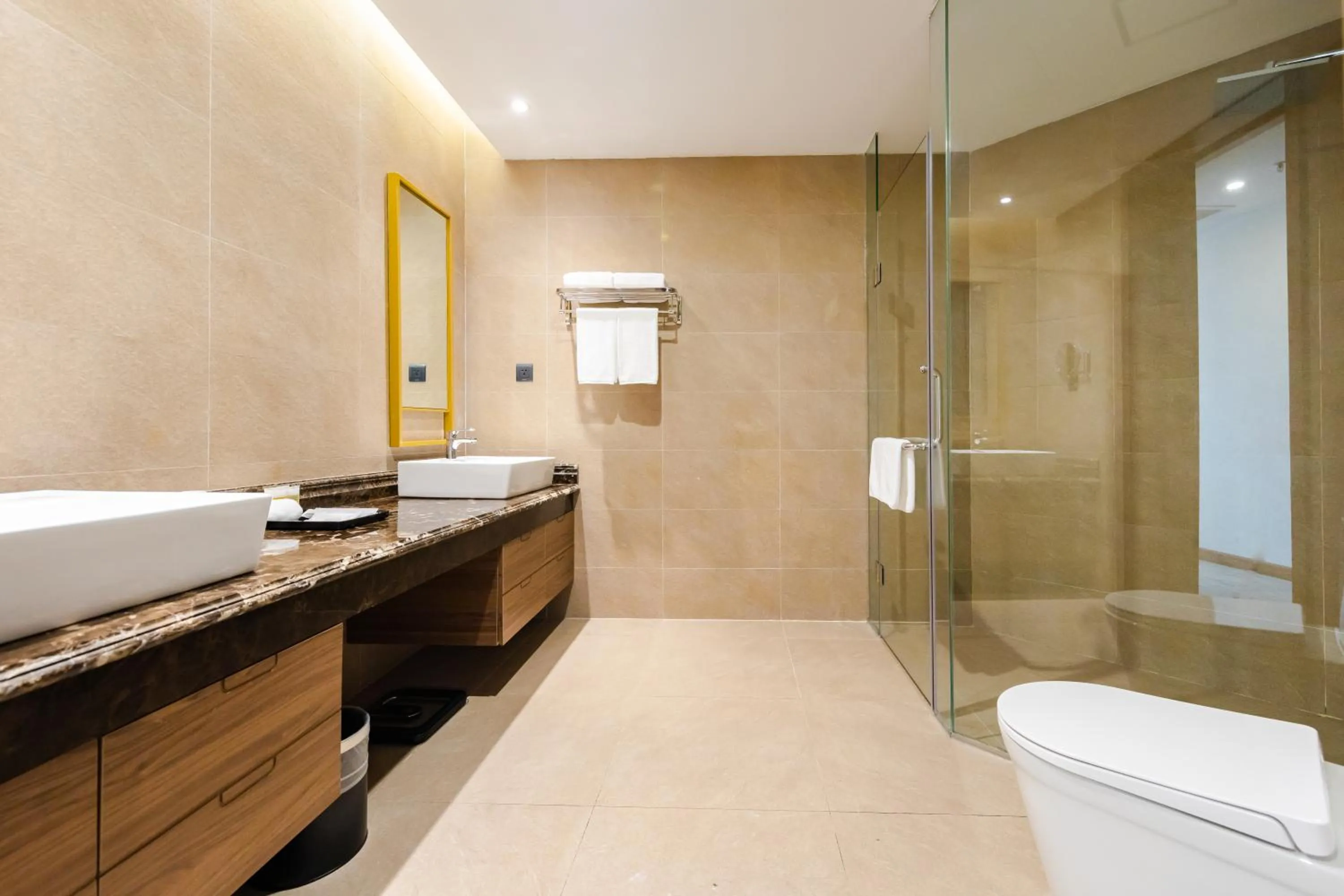 Bathroom in Muong Thanh Luxury Ha Long Centre II