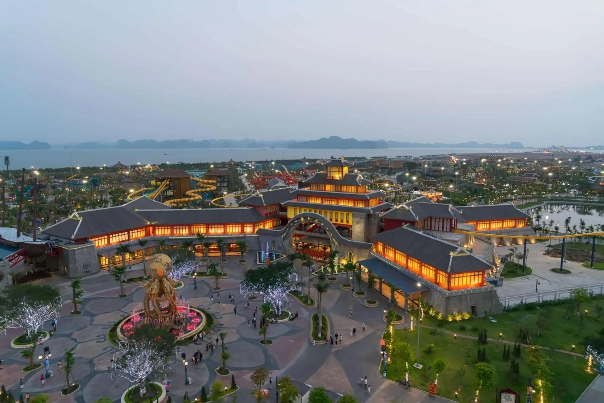 Aqua park in Muong Thanh Luxury Ha Long Centre II