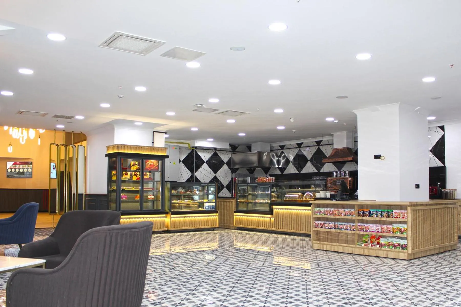Lobby or reception in Ramada Plaza by Wyndham Ordu