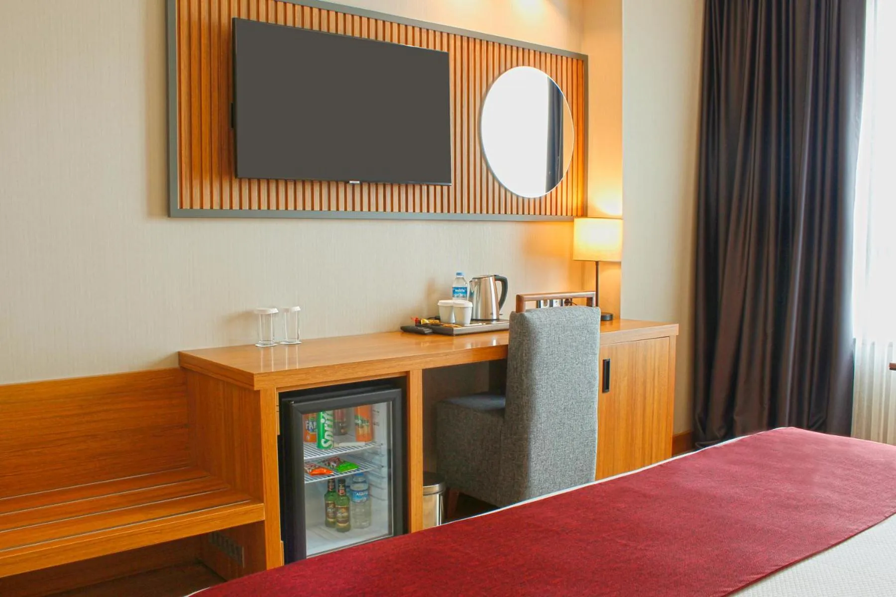 TV and multimedia, Bed in Ramada Plaza by Wyndham Ordu
