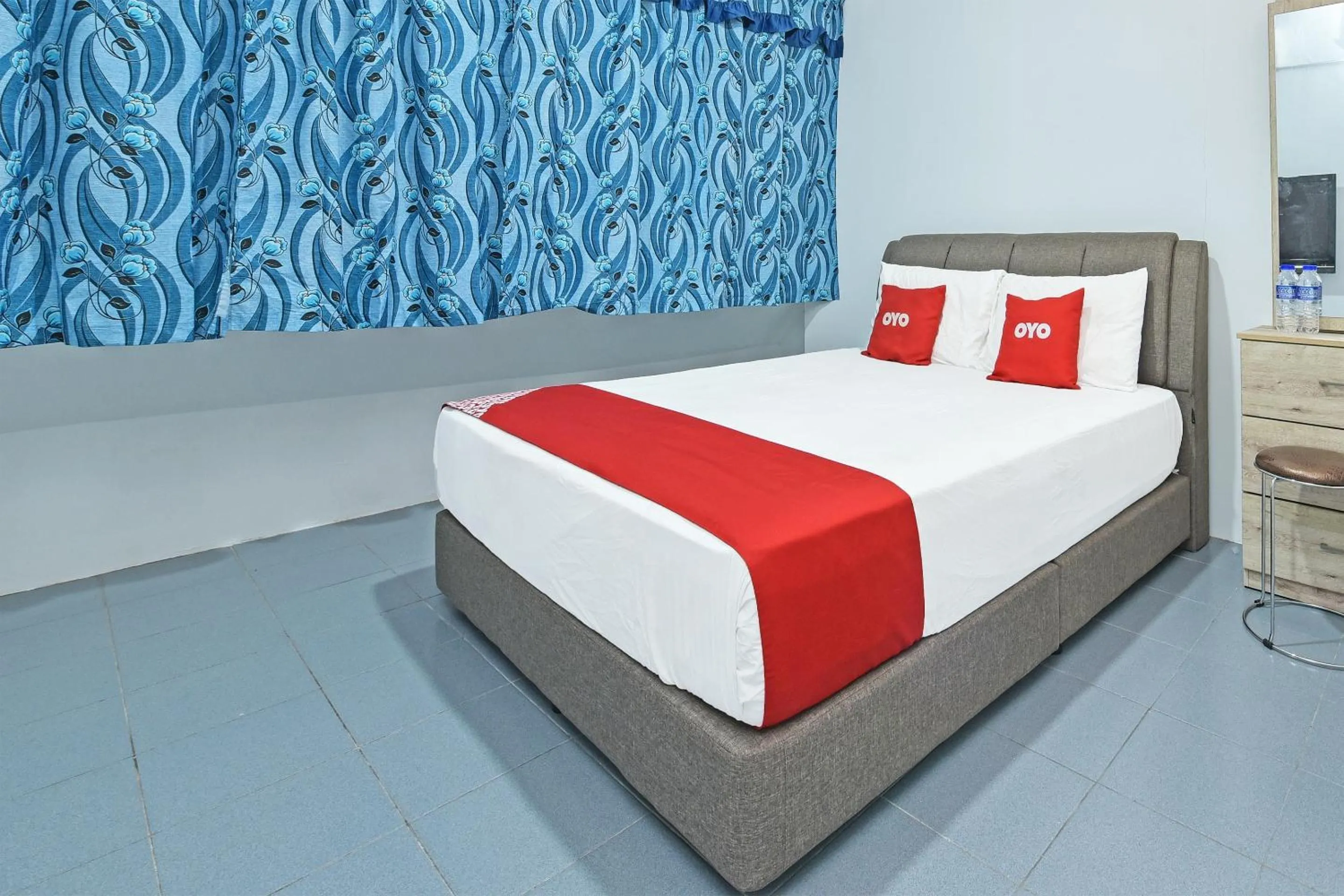 Bedroom in OYO 90544 M&h Hotel