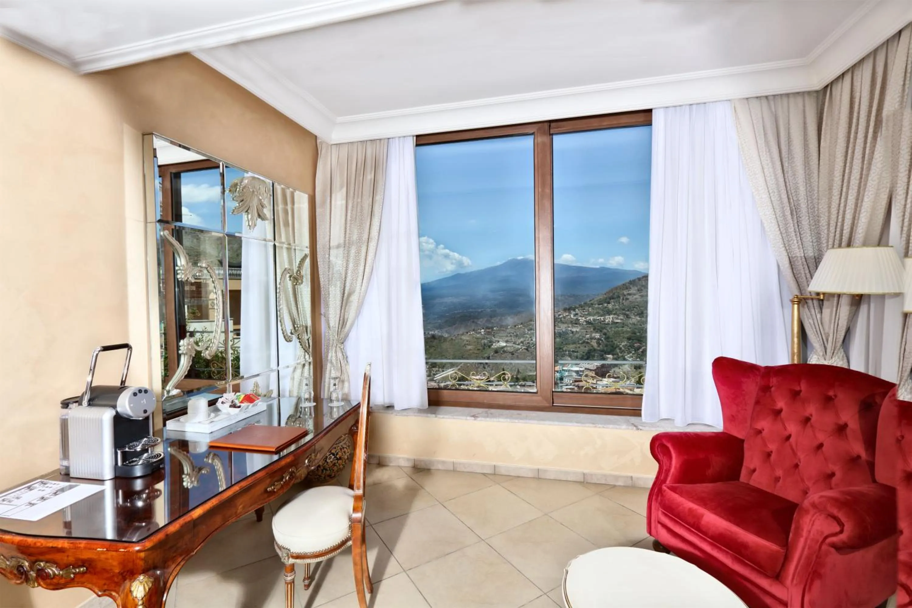 Coffee/tea facilities in Villa Angela