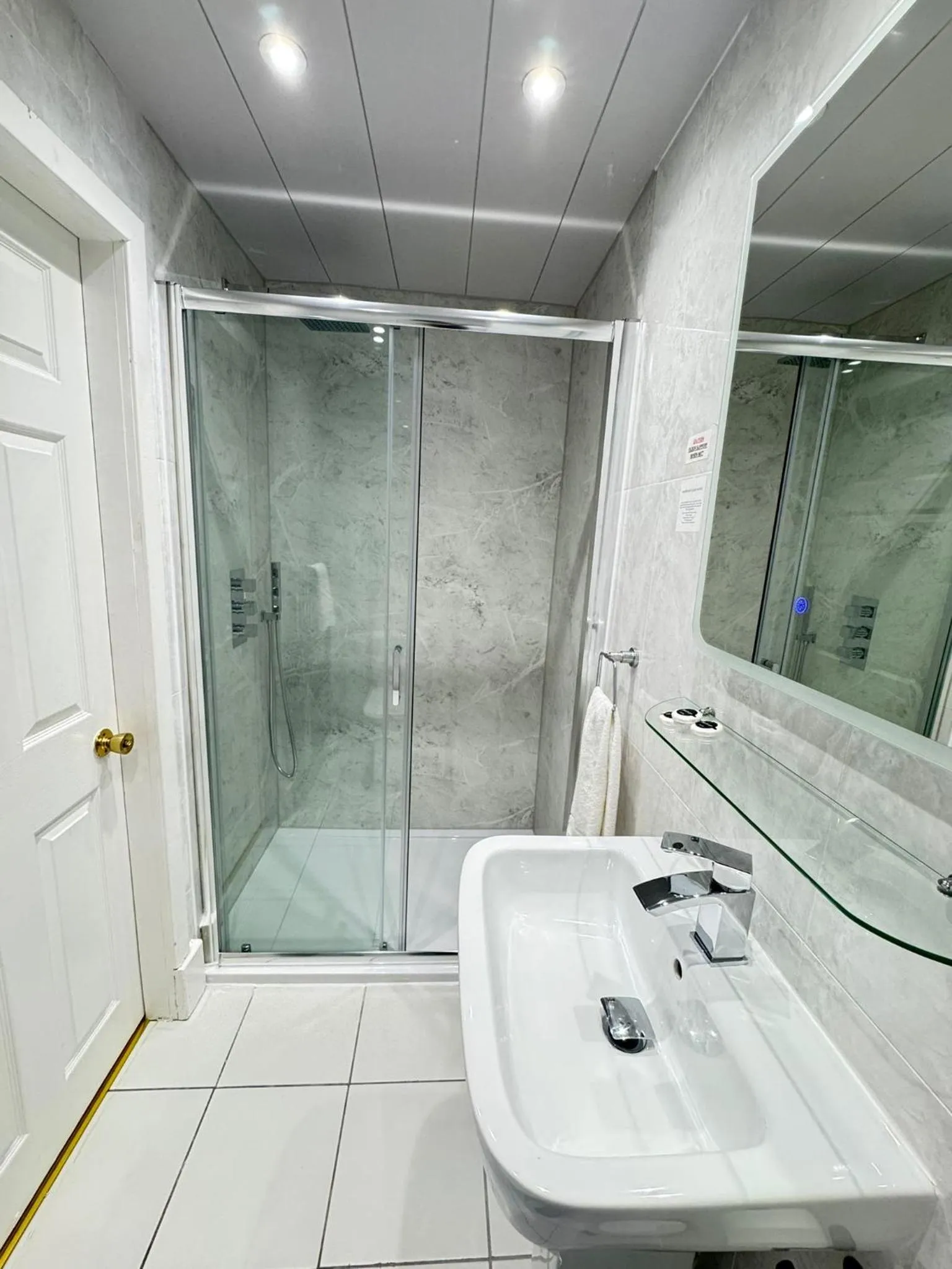 Shower in Sandyford Lodge