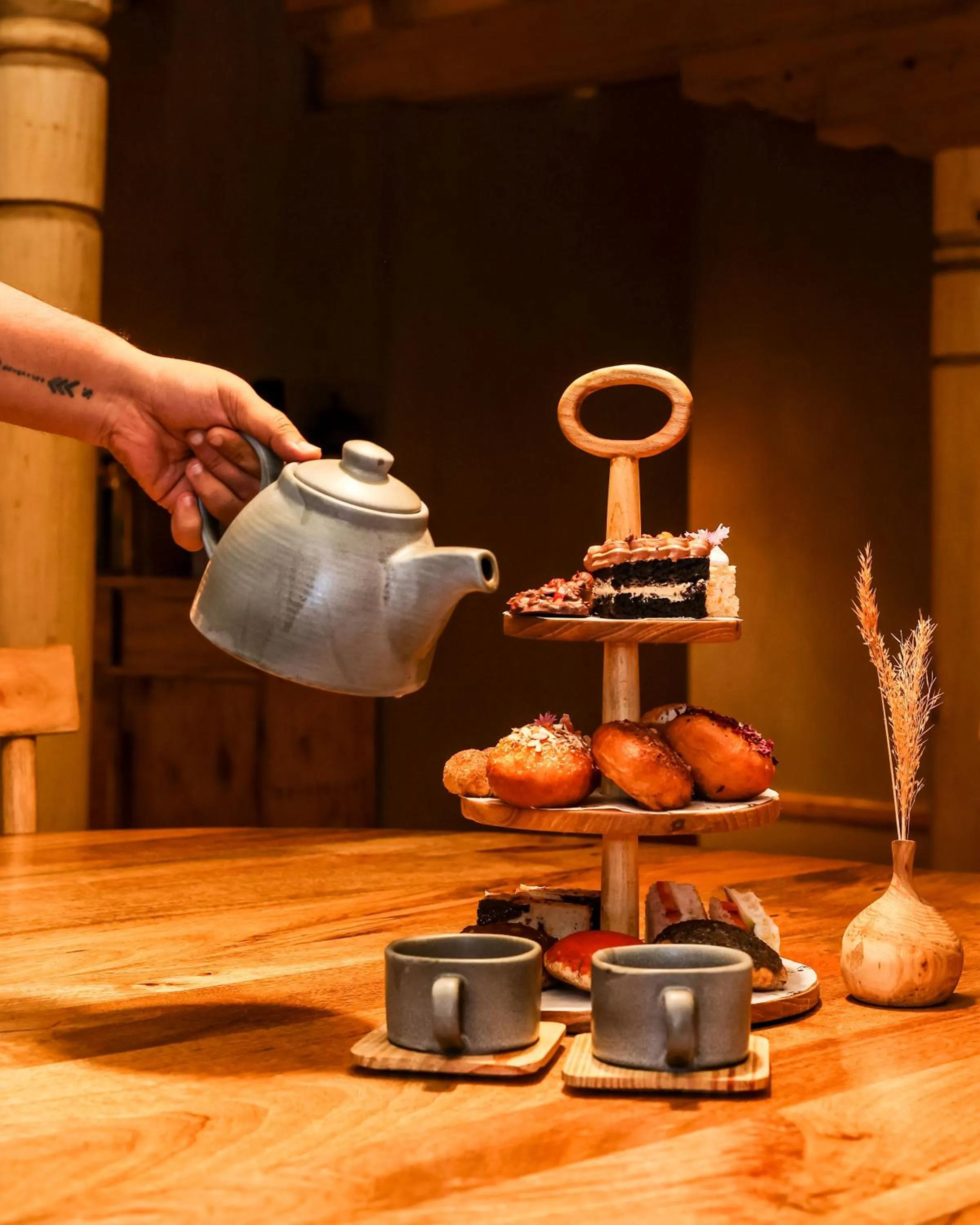 Restaurant/places to eat in Dolkhar Resort