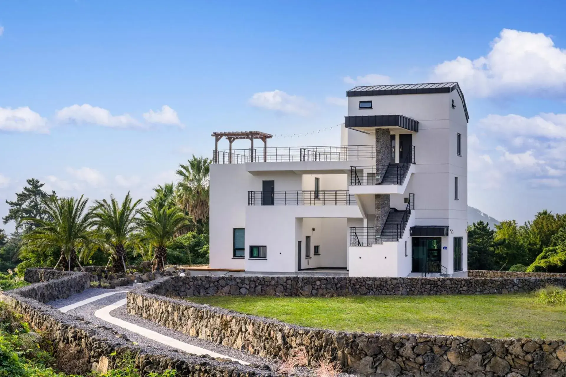 Property building in Liverpool & Spa Property building in Liverpool & Spa