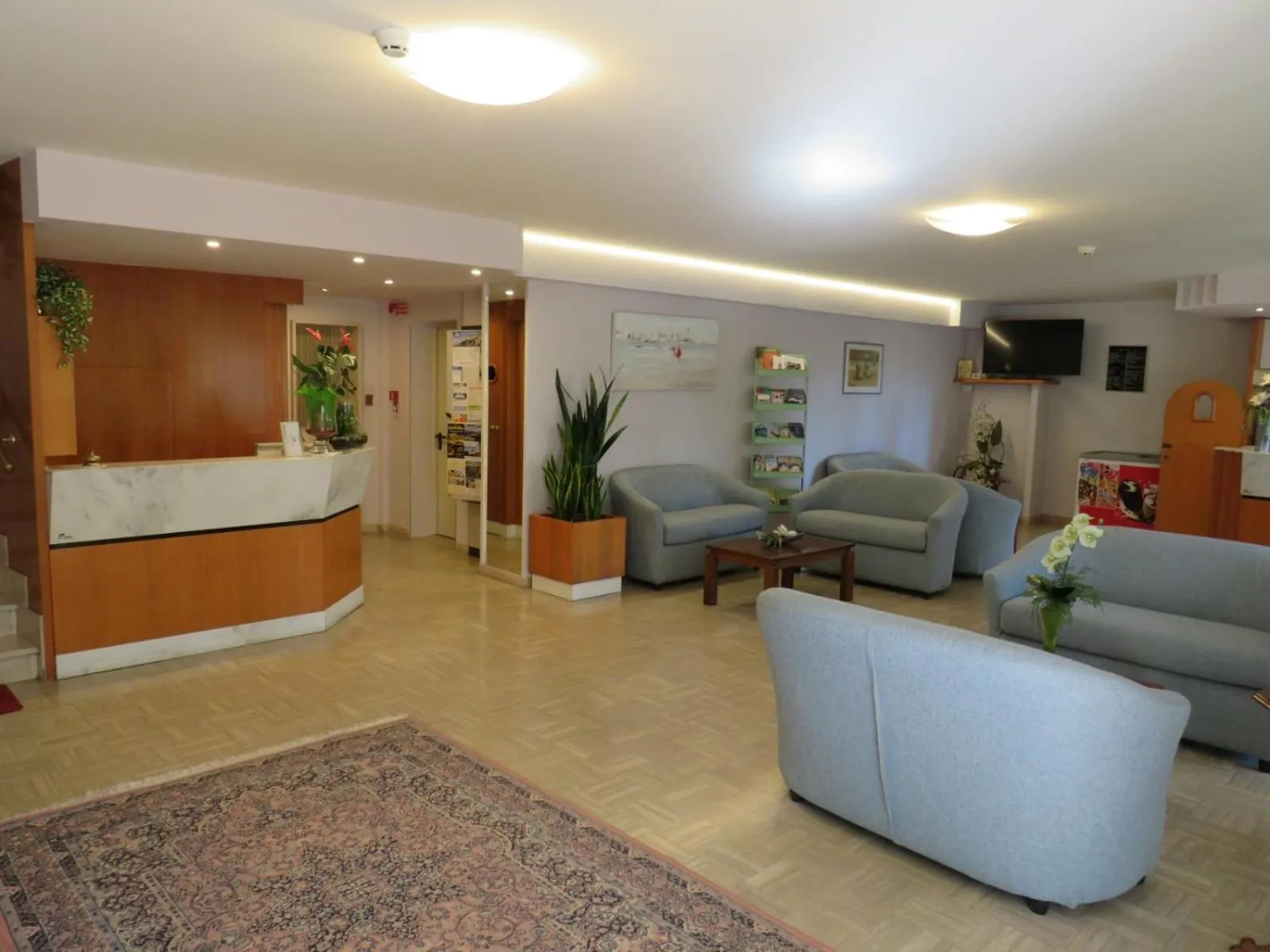 Communal lounge/ TV room in Hotel Solidea