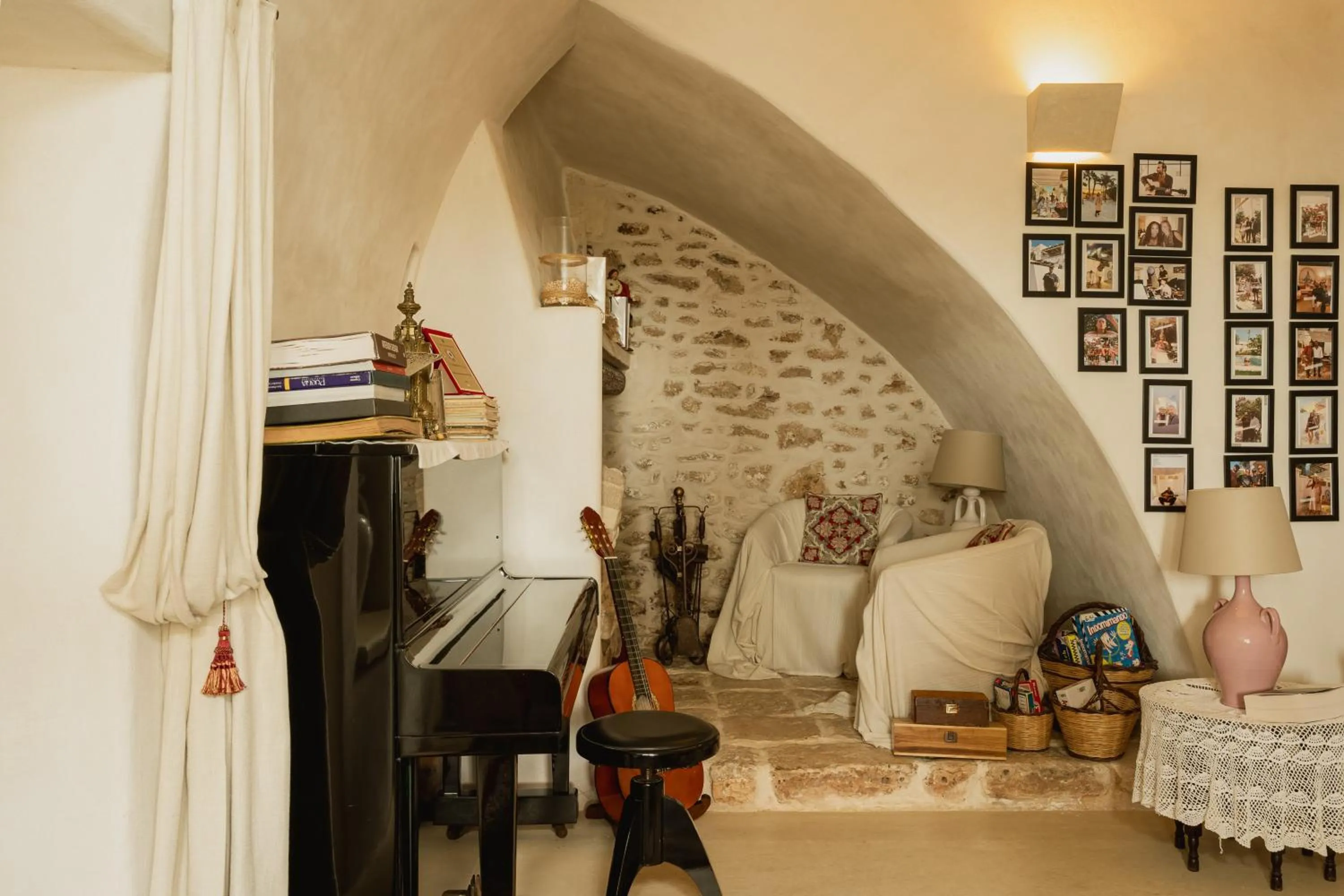 fireplace in Masseria Messapia Wine Resort & Spa Salento