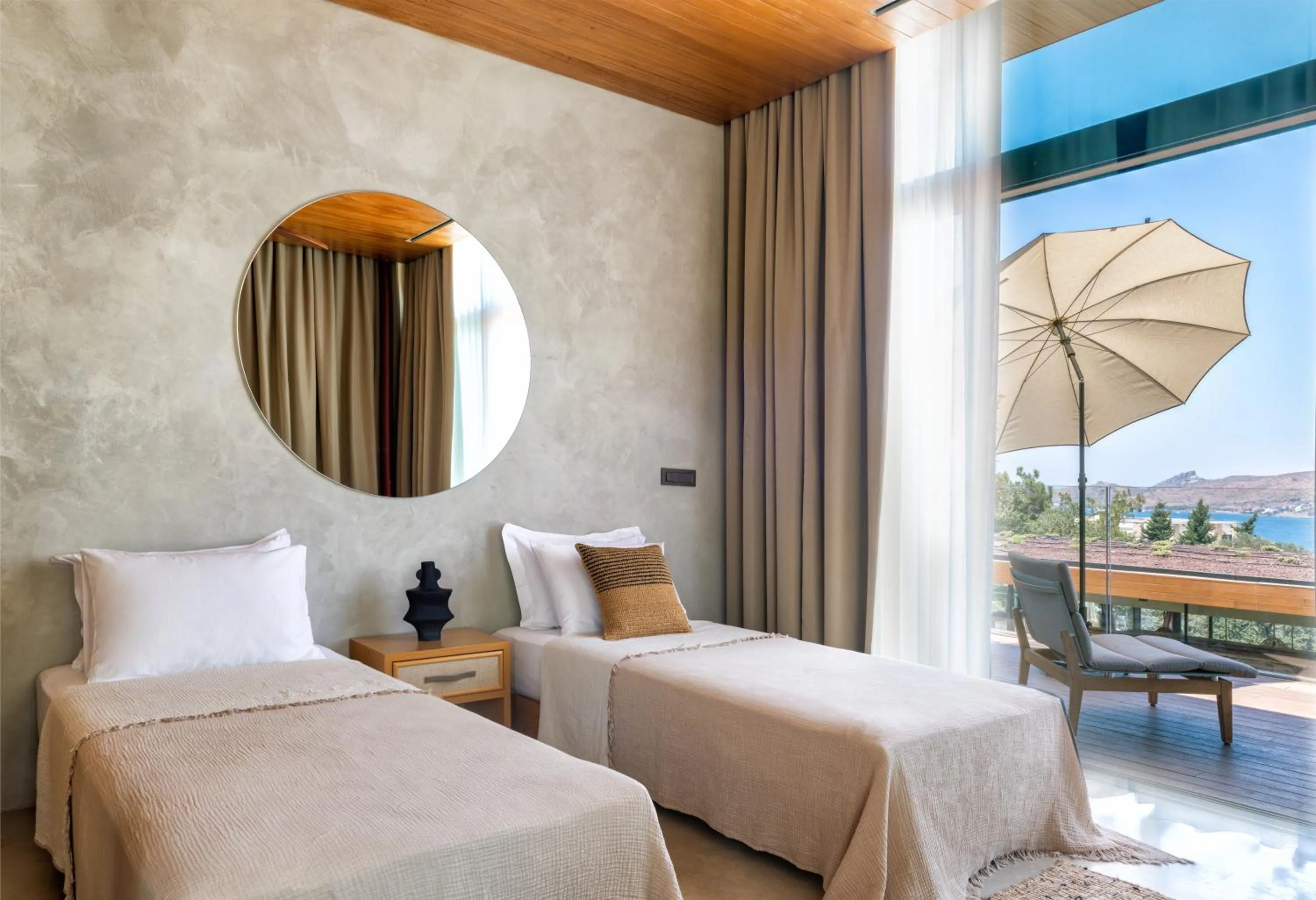 Bed in Birdcage 33 Hotel - Adult Only