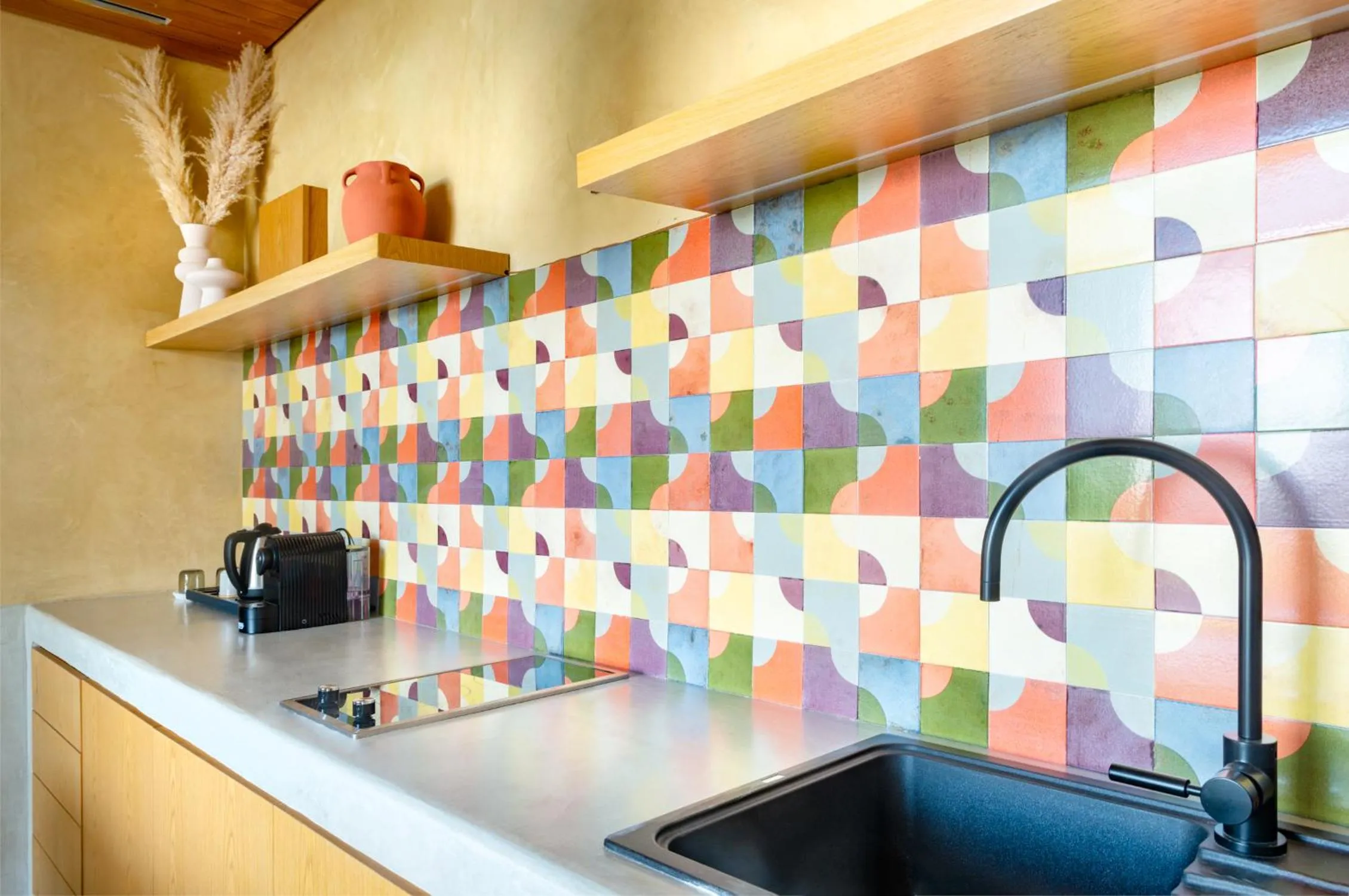 Kitchen or kitchenette in Birdcage 33 Hotel - Adult Only