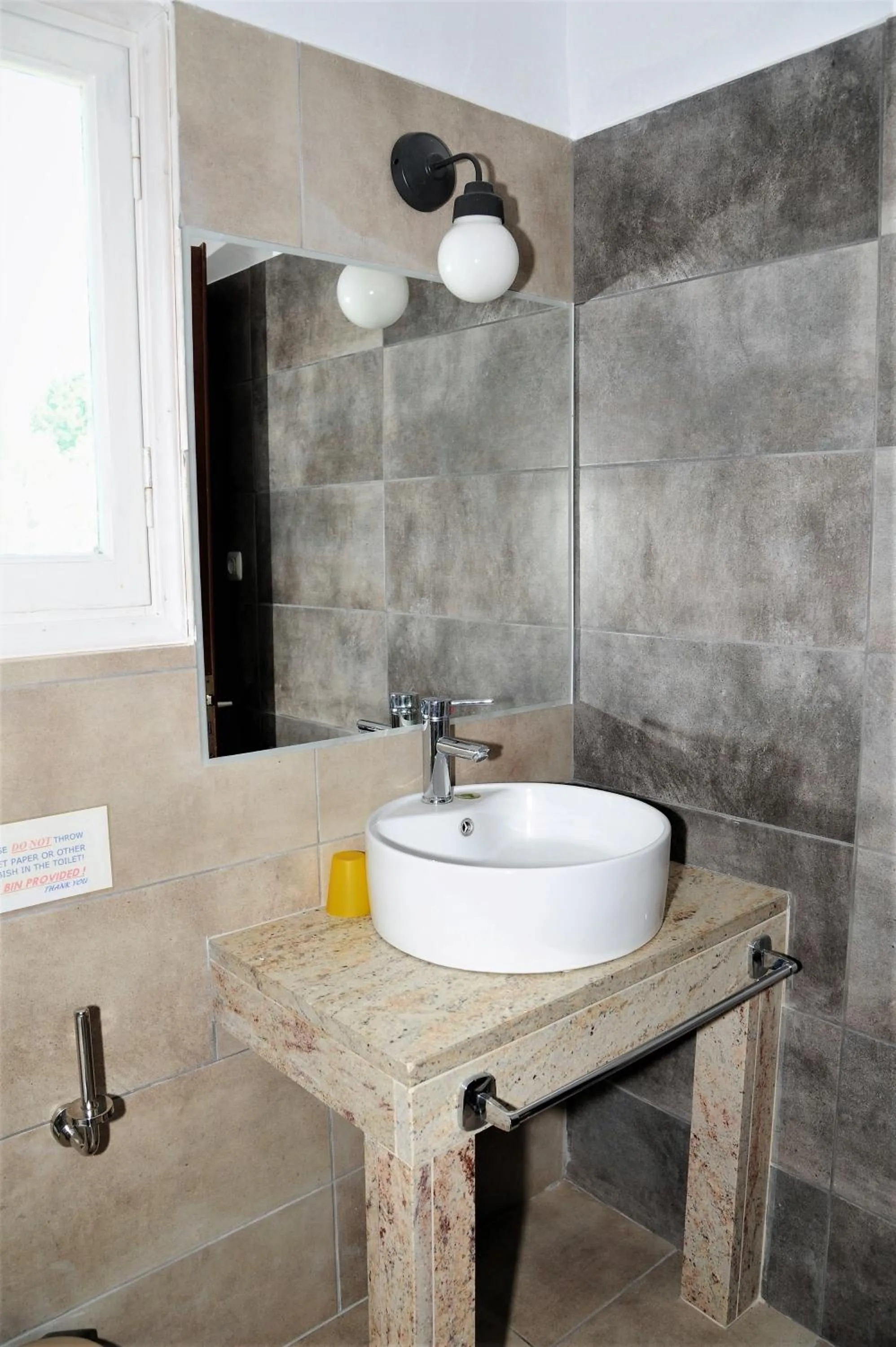 Bathroom in Captains Studios & Apartments