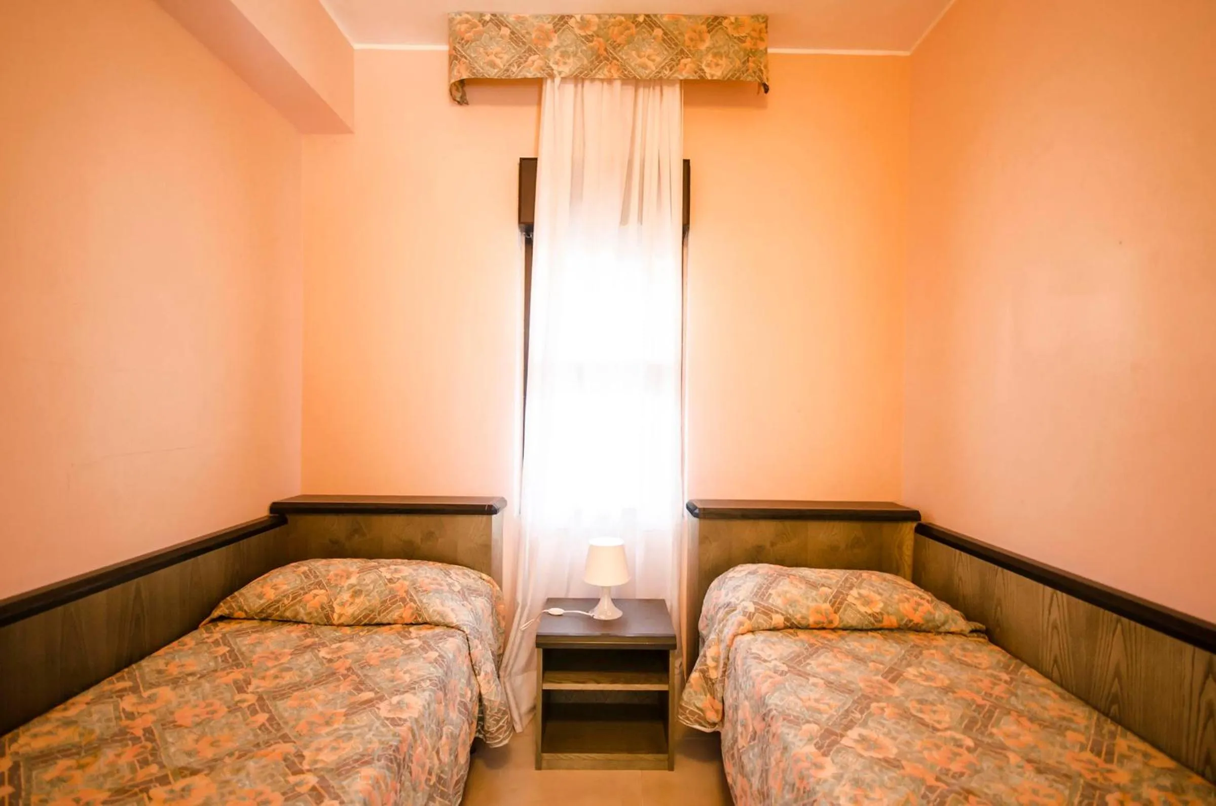 Bedroom, Bed in Torre Del Sole